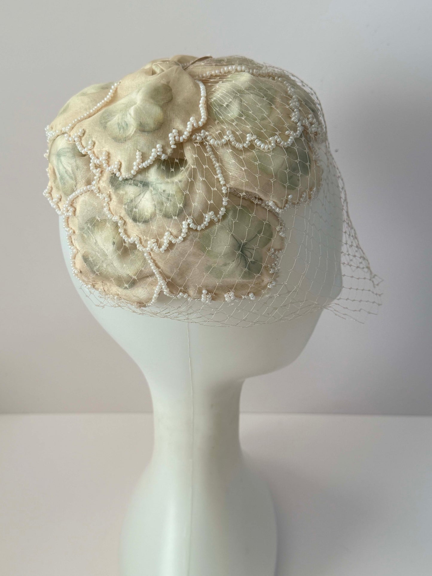 Vintage 1950s Ivory Floral Hat Pearl Beaded Veil Bridal Wedding Cocktail Half Hat