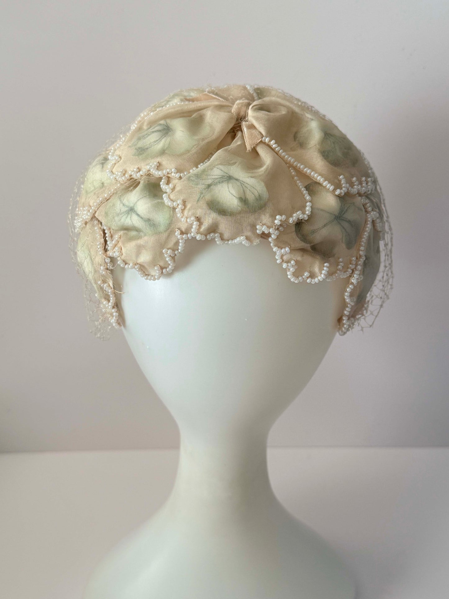 Vintage 1950s Ivory Floral Hat Pearl Beaded Veil Bridal Wedding Cocktail Half Hat