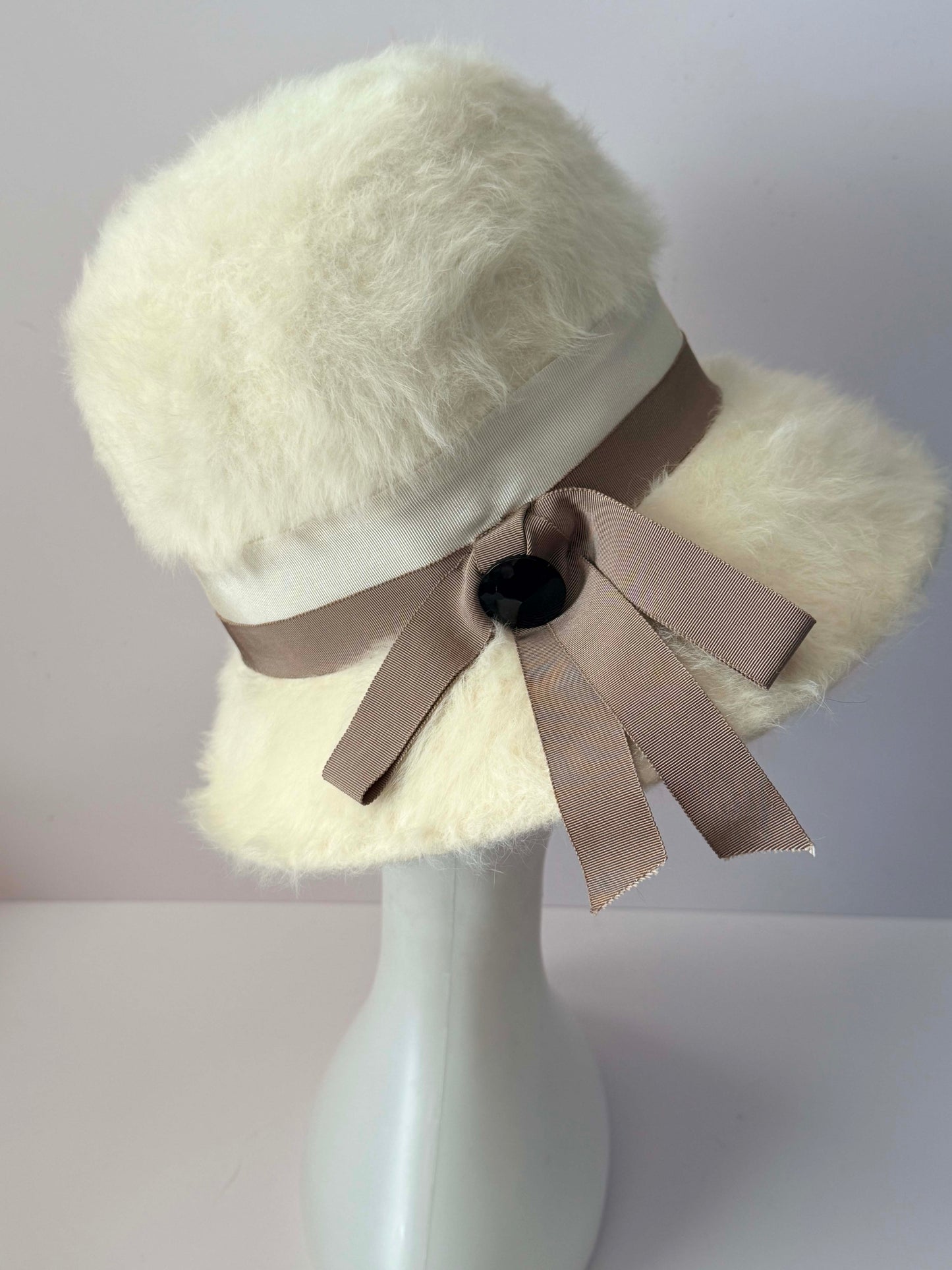 1960s Vintage Aigrette Ivory Wide Brim Hat | Made in Italy Fuzzy Mod Picture Hat | Cream Winter Hat