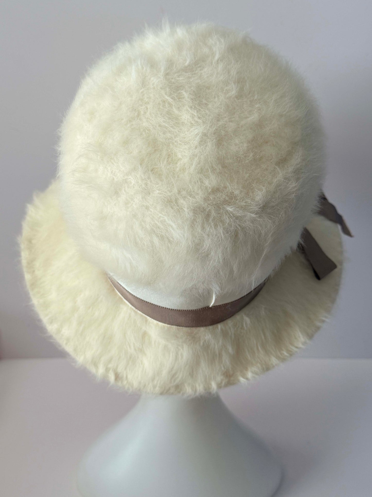 1960s Vintage Aigrette Ivory Wide Brim Hat | Made in Italy Fuzzy Mod Picture Hat | Cream Winter Hat