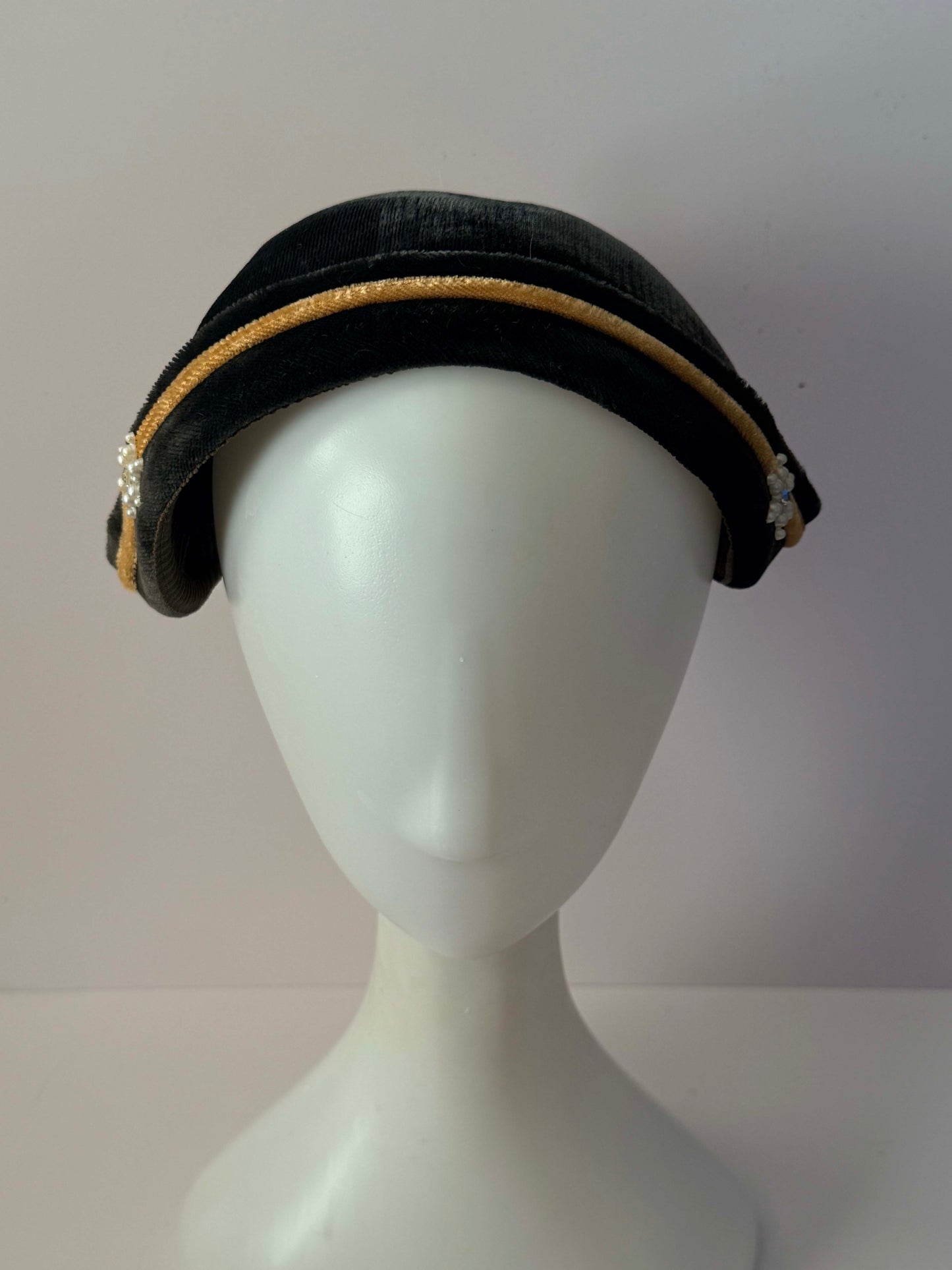 Vintage 1940s Black Velvet Half Hat Screenland Fashions Margaret O’Brien Gold Trim Pearl Vintage Hat