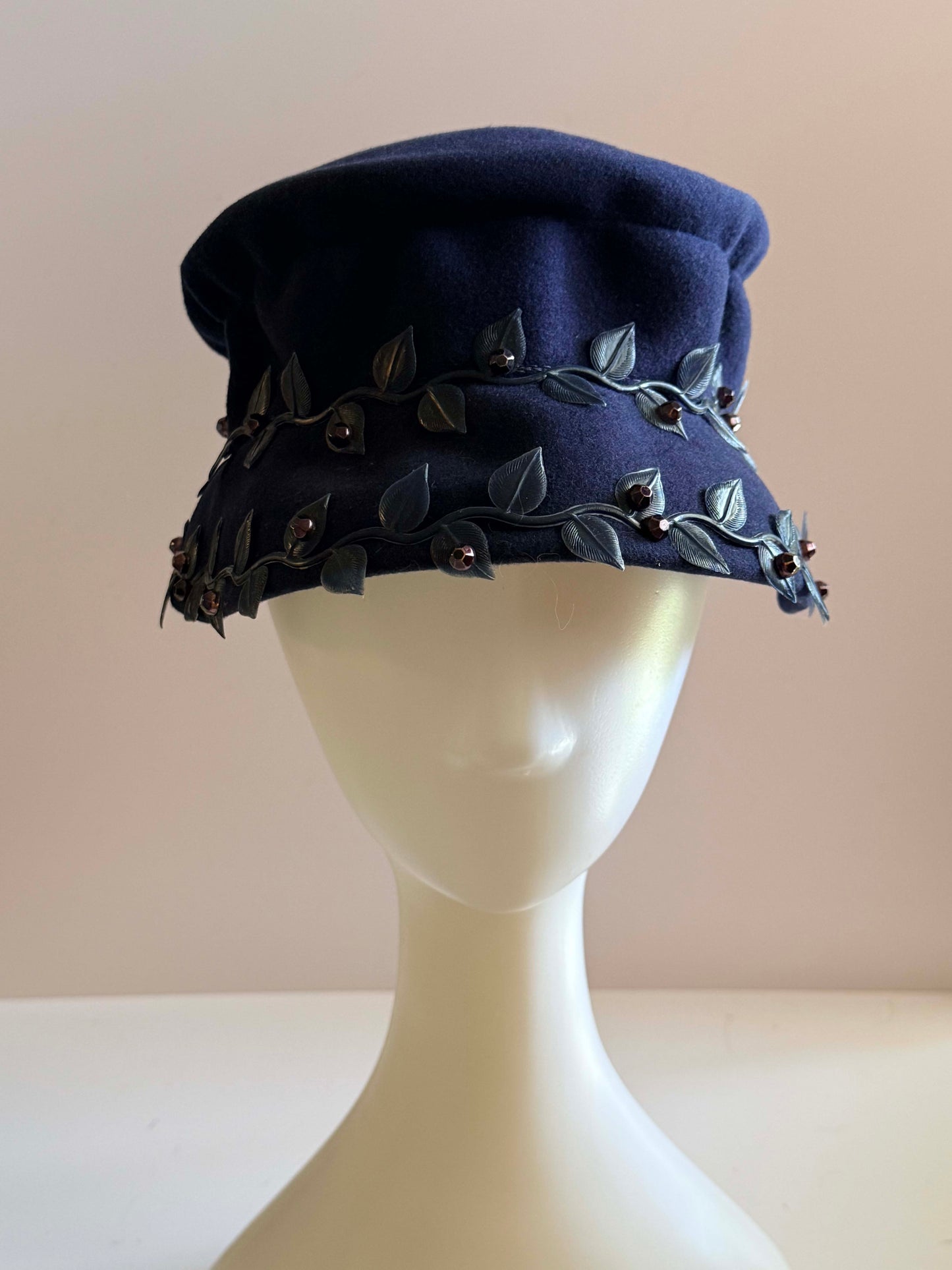 Vintage 1960s Navy Wool Cloche Hat Avril Modes Leaf Trim Mod Hat Sculpted Brim Elegant Fall Hat