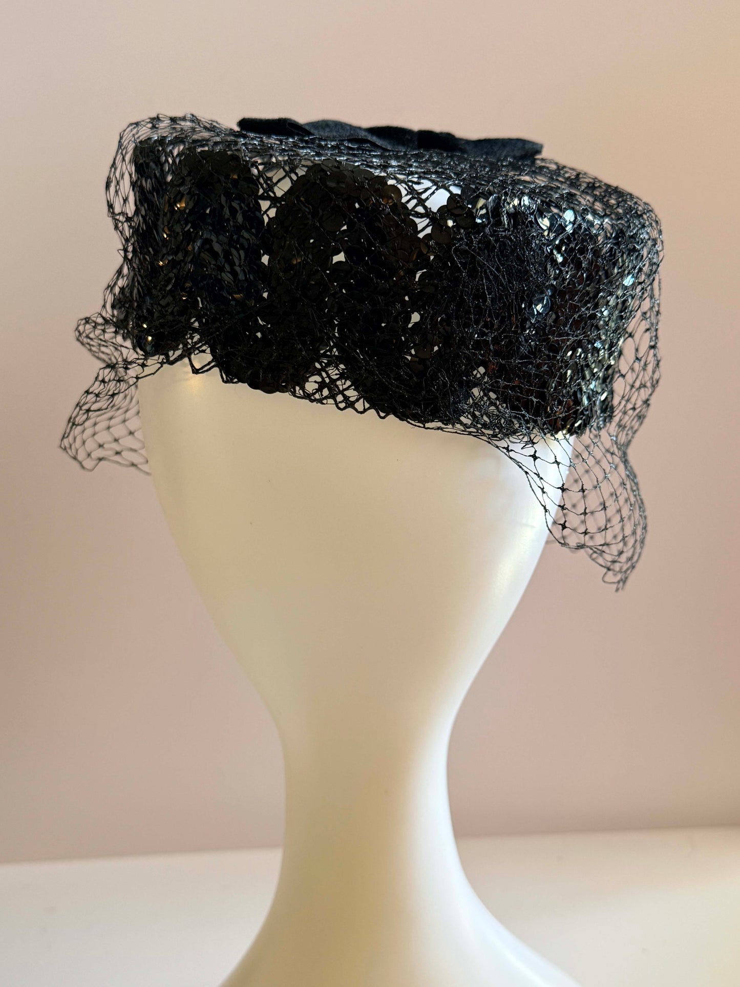 Vintage 1950s Black Sequin Veil Hat Cocktail Fascinator Netting Bow