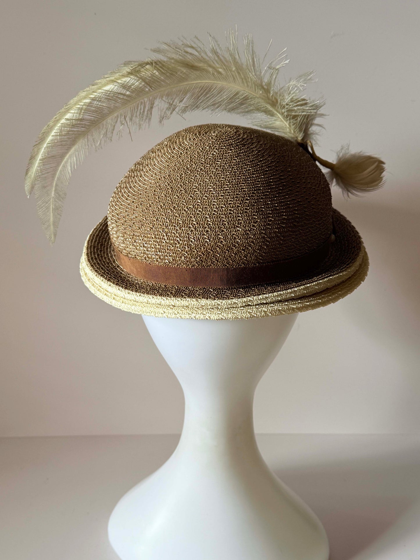 Vintage 1940s Lesene Originals Straw Hat | Brown Ivory Feather Hat | Ostrich Plume Womens Vintage Millinery