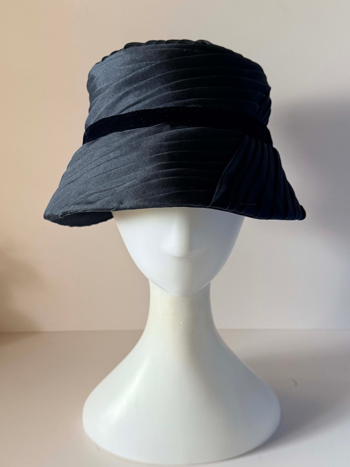 Vintage 1960s Inky Navy Organza Bucket Hat Dark Navy Black Pleated Sculptural Brim Women's Millinery