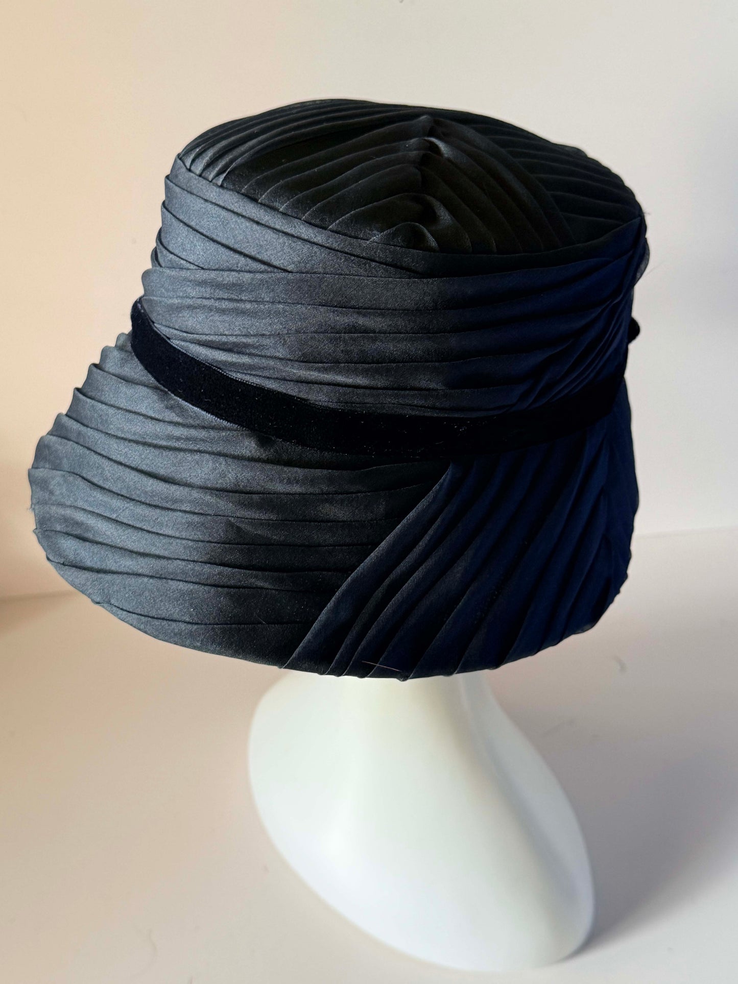Vintage 1960s Inky Navy Organza Bucket Hat Dark Navy Black Pleated Sculptural Brim Women's Millinery