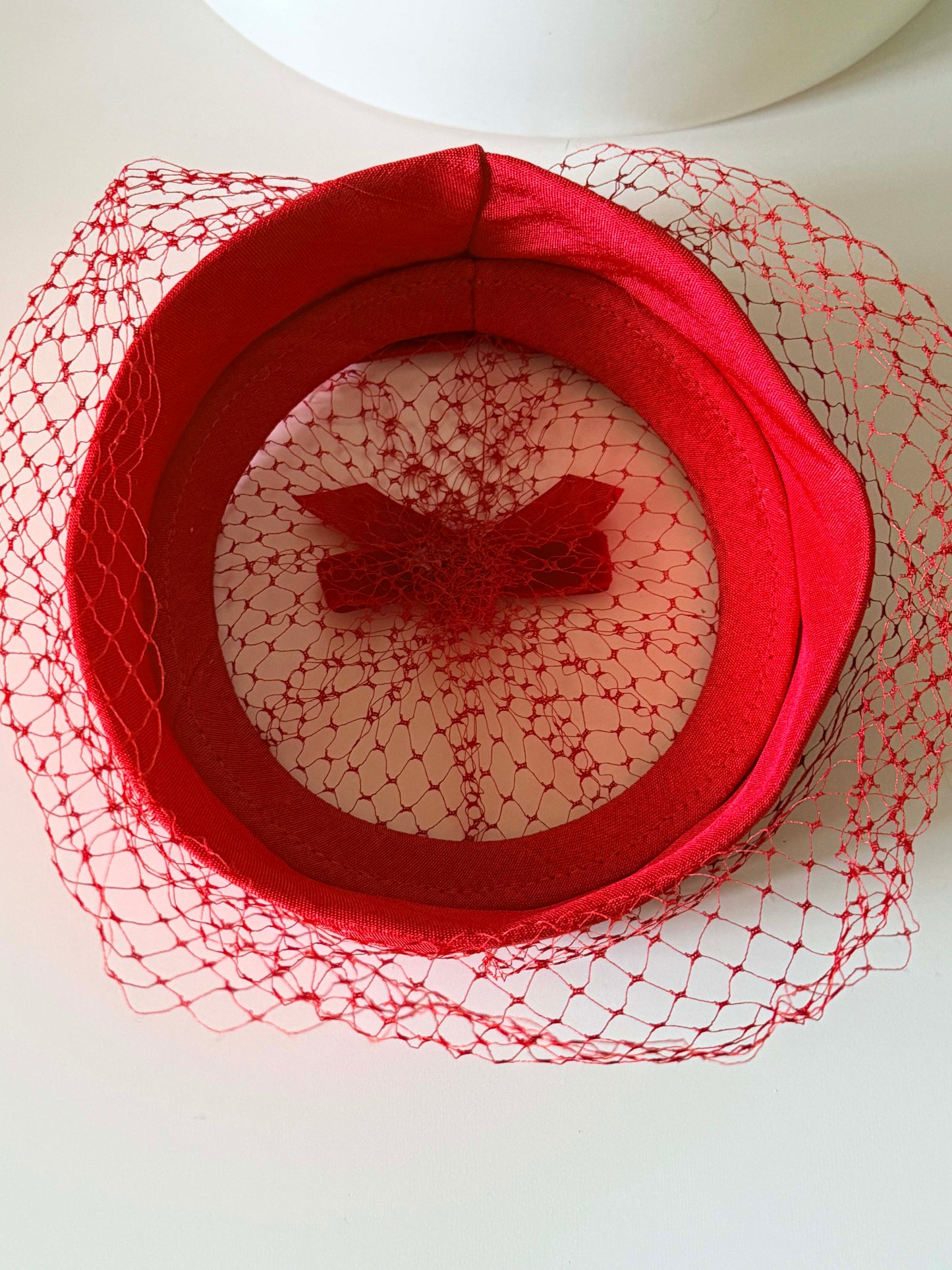 Vintage 1950s Red Halo Hat Veil Satin Bow Fascinator Hat Romantic Cocktail Bridal Headpiece