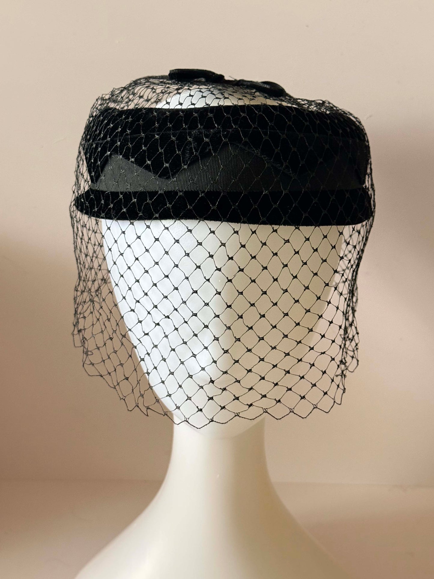Vintage 1950s Black Velvet Halo Hat Open Crown Veiled Cocktail Hat Netting Mid Century Fascinator
