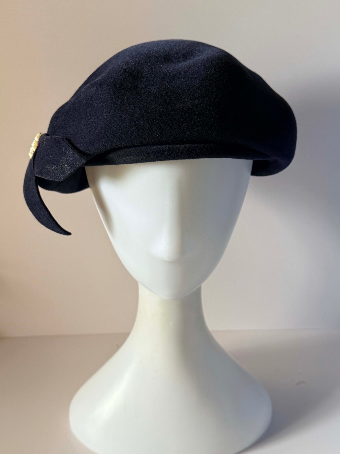 Vintage 1950s Inky Navy Felt Beret Hat Pearl Bow Trim Sculptural Tilt Hat Women's Mid Century Millinery