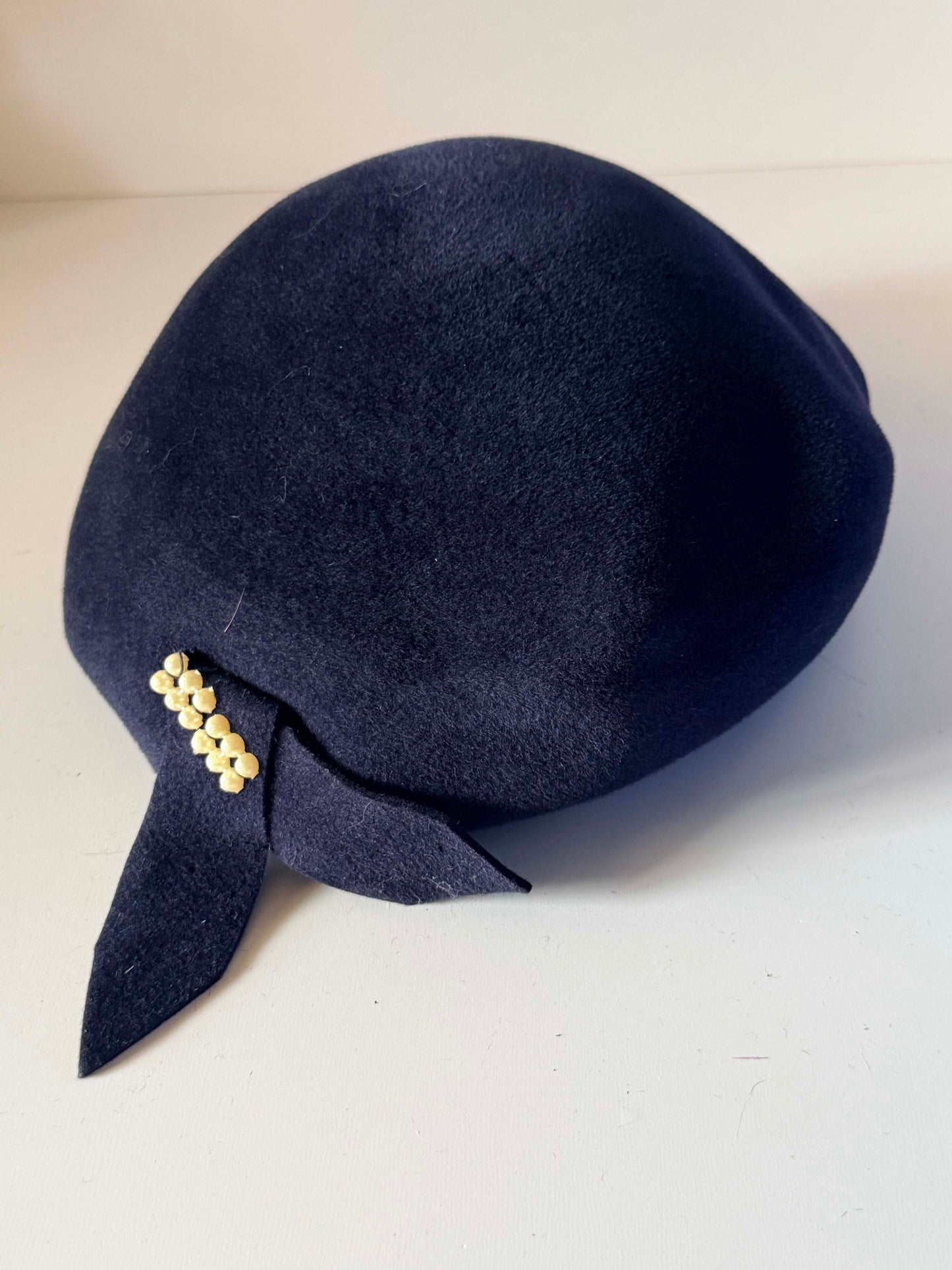 Vintage 1950s Inky Navy Felt Beret Hat Pearl Bow Trim Sculptural Tilt Hat Women's Mid Century Millinery