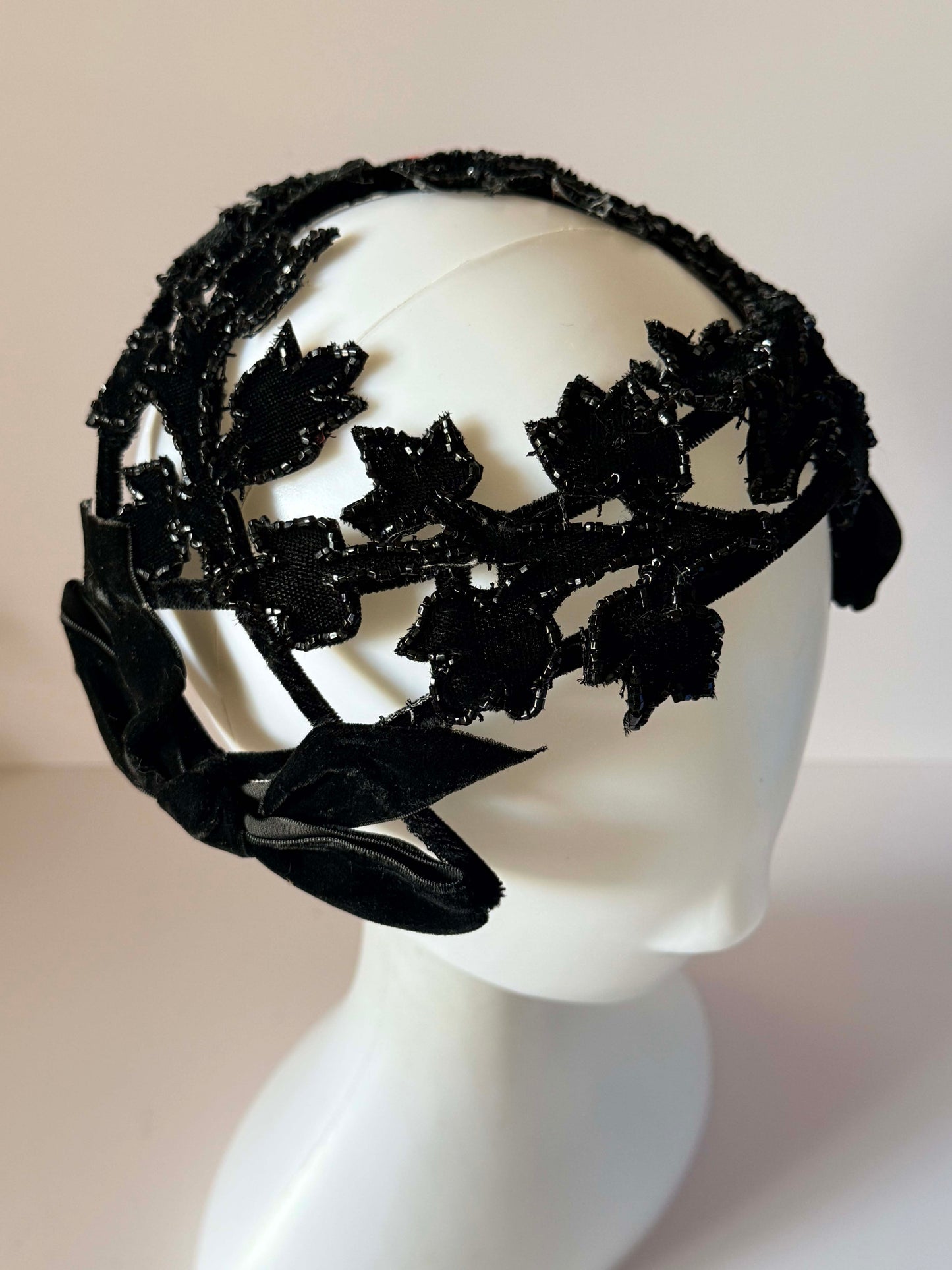 Vintage 1940s Black Open Crown Hat Beaded Leaf Vine Velvet Bow Cocktail Hat Women's Evening Millinery