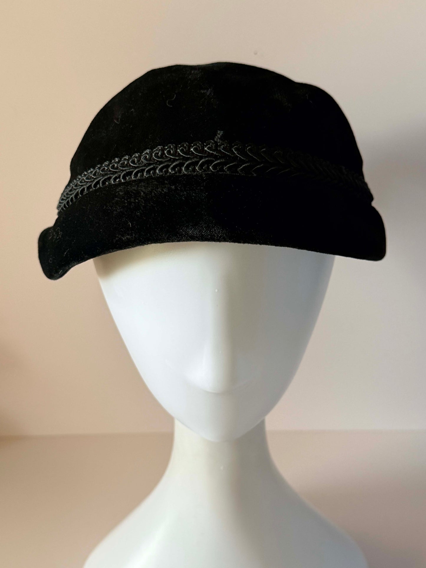 Vintage 1950s Black Velvet Cloche Hat Soutache Braid Trim Sculptural Bow Women's Mid Century Formal Millinery