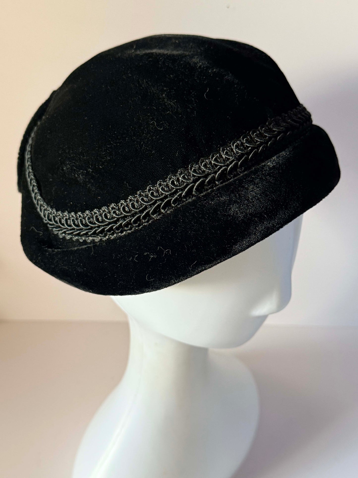 Vintage 1950s Black Velvet Cloche Hat Soutache Braid Trim Sculptural Bow Women's Mid Century Formal Millinery