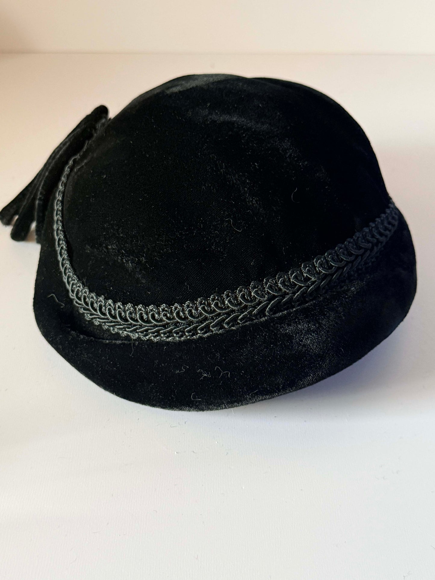 Vintage 1950s Black Velvet Cloche Hat Soutache Braid Trim Sculptural Bow Women's Mid Century Formal Millinery