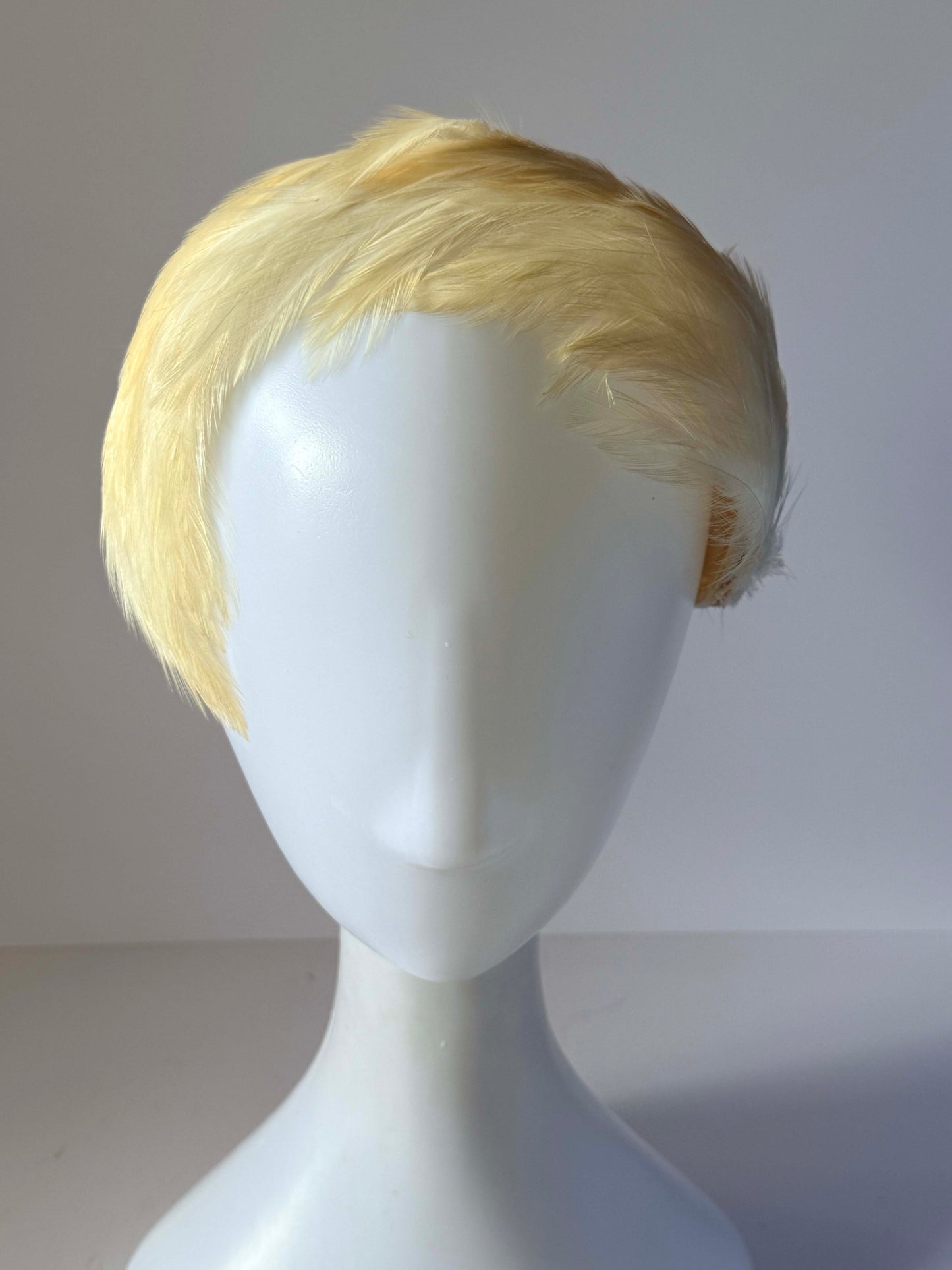Vintage 1950s Ivory Feather Half Hat Cream Feather Cocktail Cap Bridal Wedding Millinery