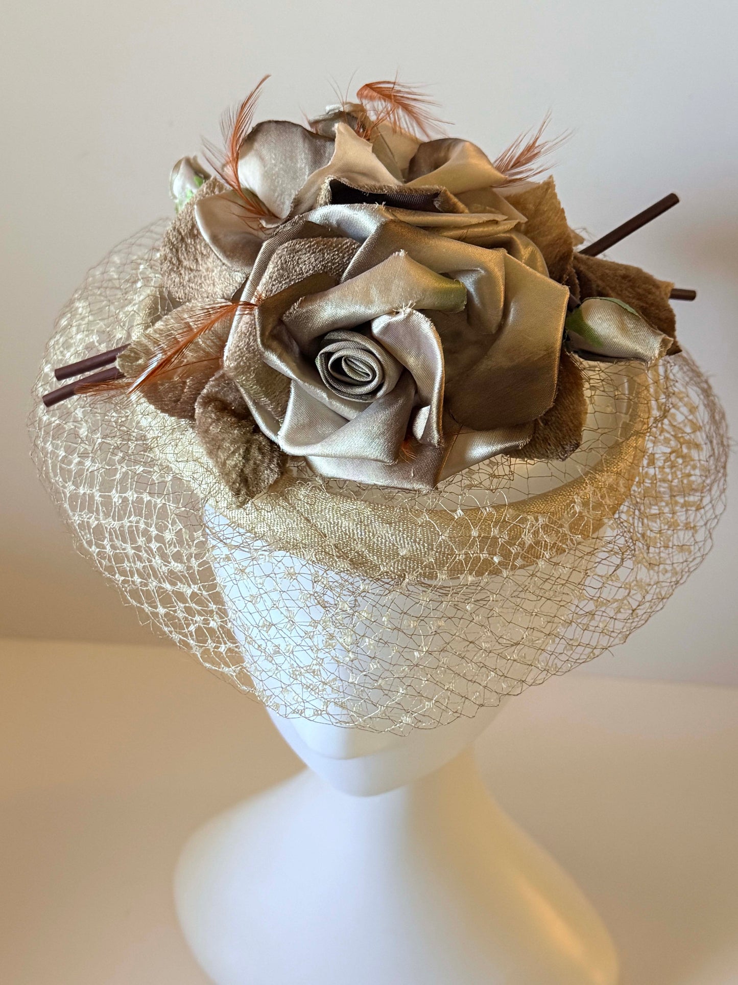 Vintage 1950s Champagne Floral Fascinator Veil Hat Satin Rose Cocktail Headpiece Feather Netting Romantic Millinery