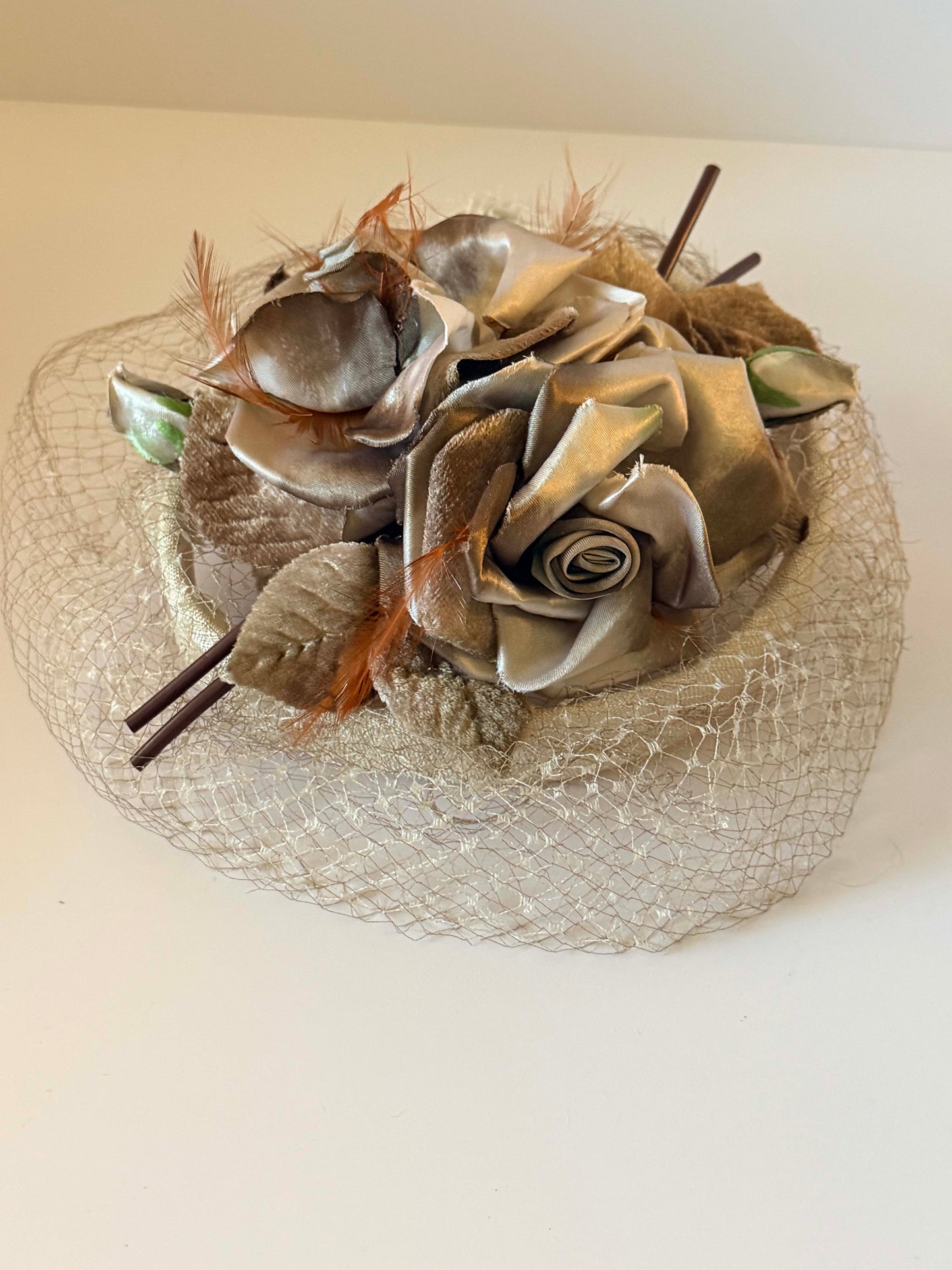 Vintage 1950s Champagne Floral Fascinator Veil Hat Satin Rose Cocktail Headpiece Feather Netting Romantic Millinery