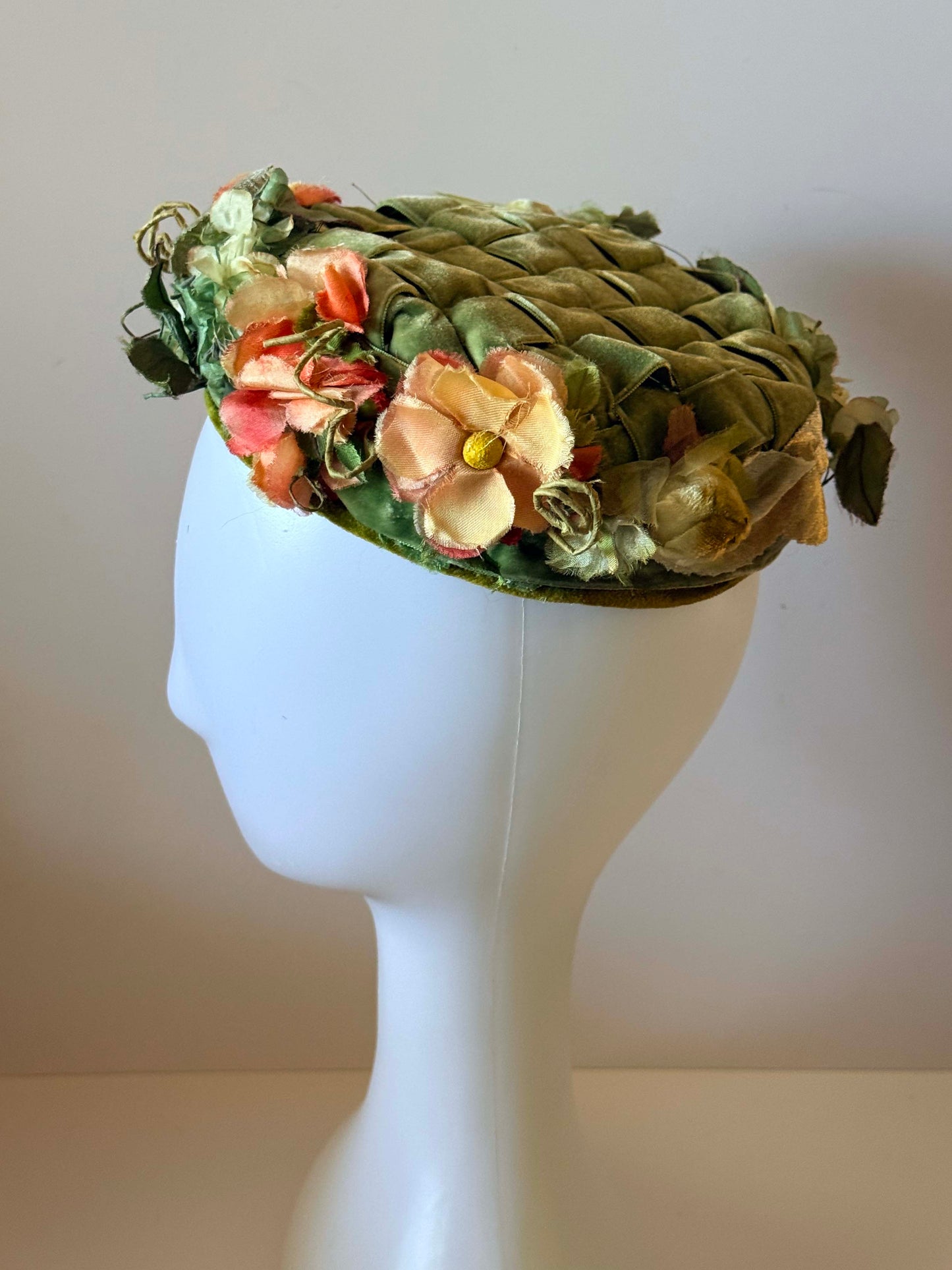 1950s Green Woven Velvet Floral Hat Garden Party Vintage Millinery Sculptural Spring Hat