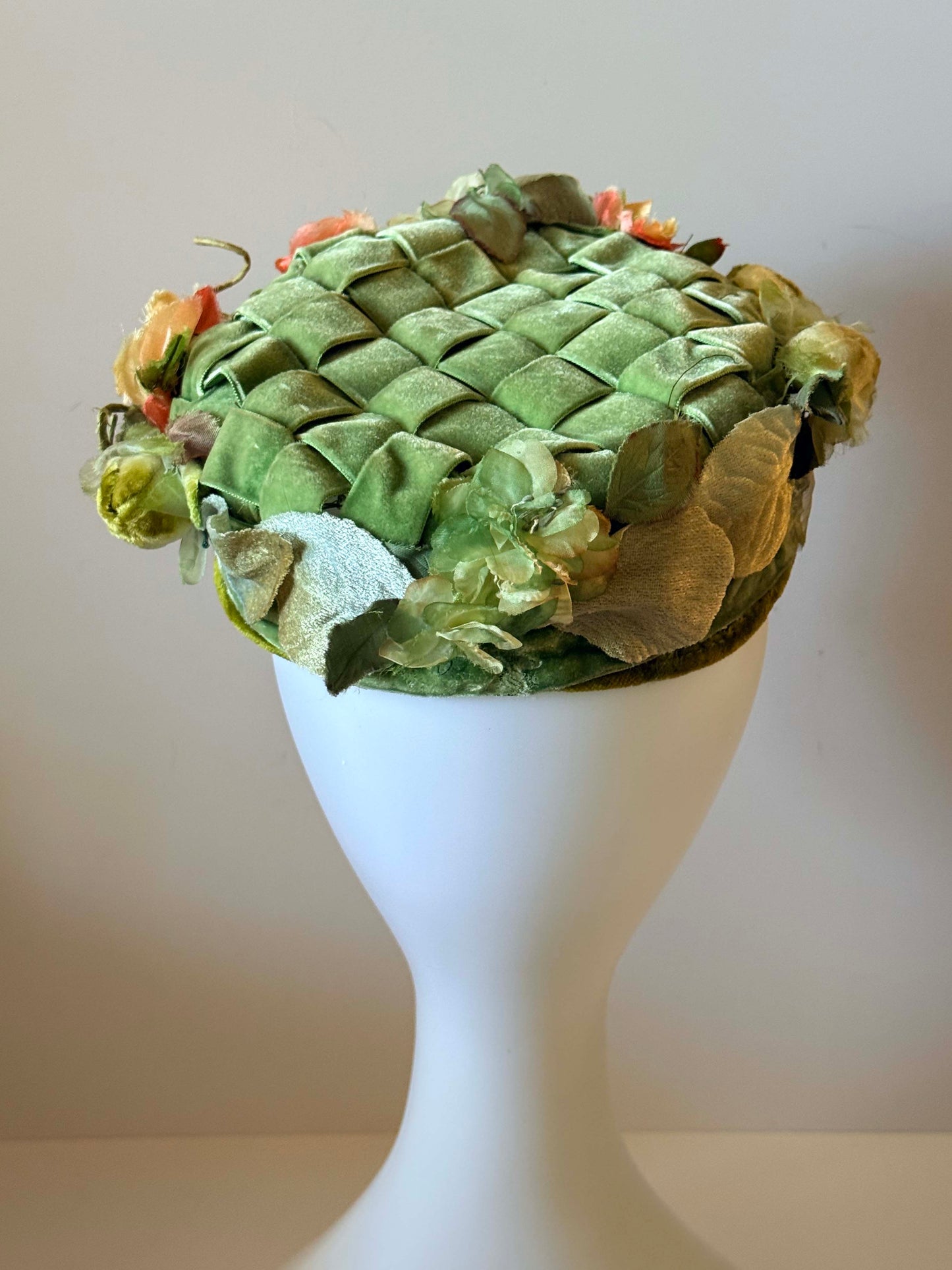 1950s Green Woven Velvet Floral Hat Garden Party Vintage Millinery Sculptural Spring Hat