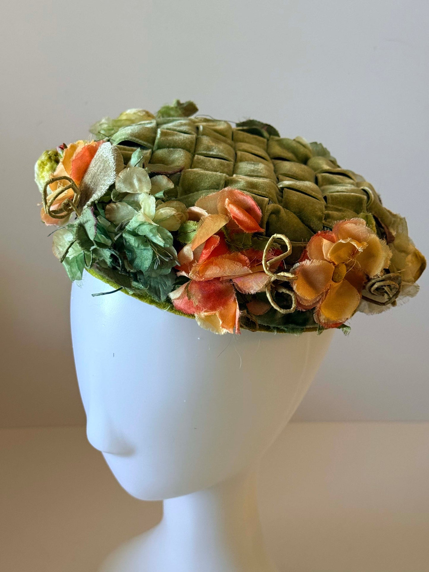 1950s Green Woven Velvet Floral Hat Garden Party Vintage Millinery Sculptural Spring Hat