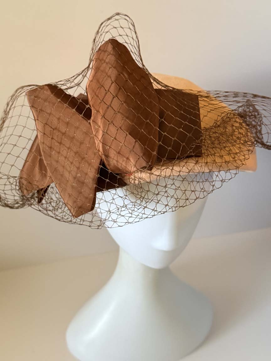 Vintage 1940s Peach Wool Felt Tilt Hat Chocolate Brown Satin Bow Face Veil Women's WWII Era Millinery