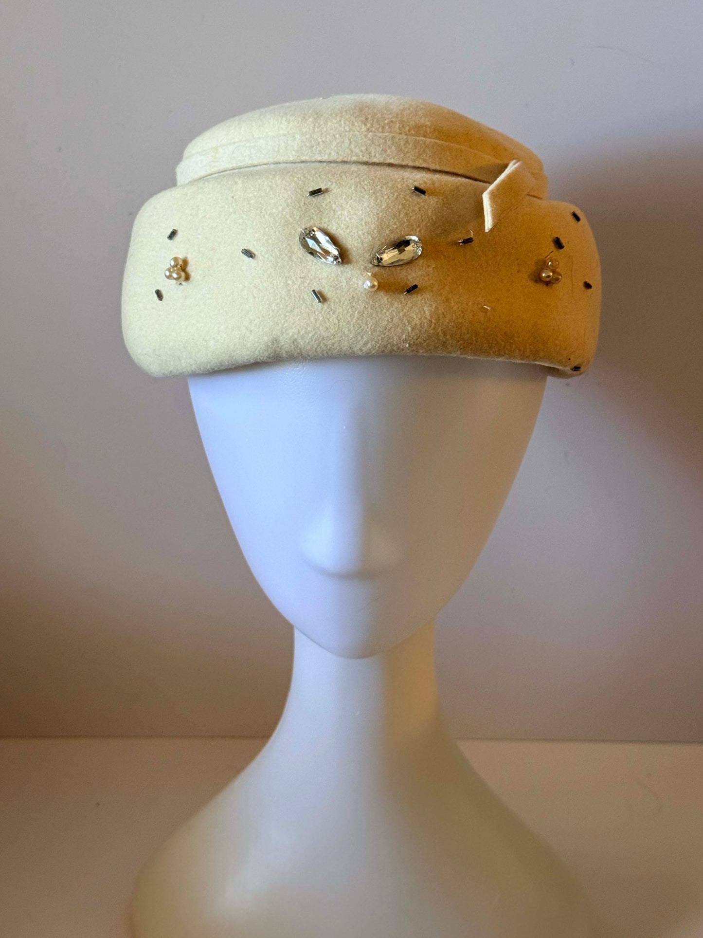 1950s Maxine Hats Ivory Wool Pillbox – Rhinestone & Pearl Embellished Hat – Mid-Century Designer Millinery