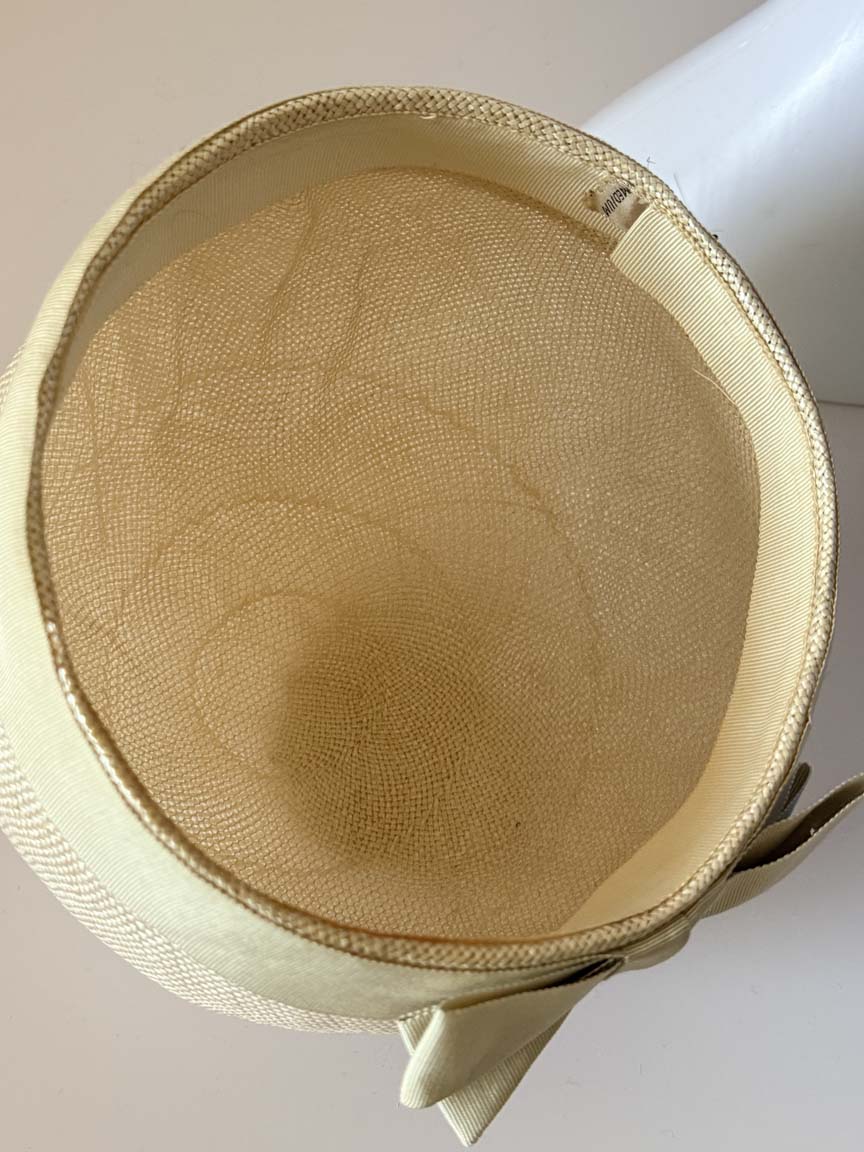 Vintage 1960s Ivory Straw Cloche Hat Grosgrain Ribbon Bow Brimless Women's Mod Wedding Bridal Hat