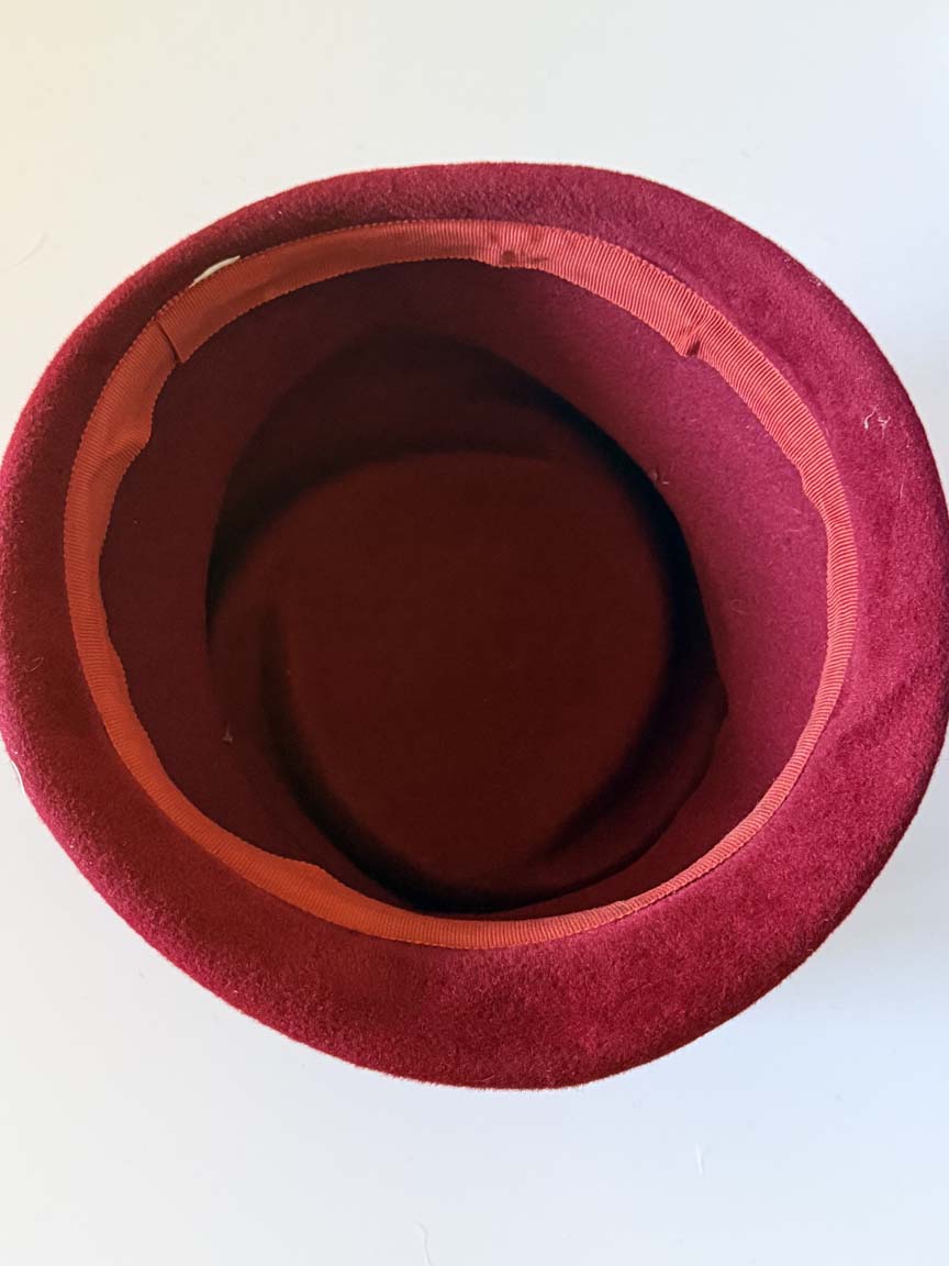 Vintage 1960s Deep Red Wool Felt Cloche Hat Sculptural Rolled Brim Grosgrain Bow Women's Mod Mid Century Hat