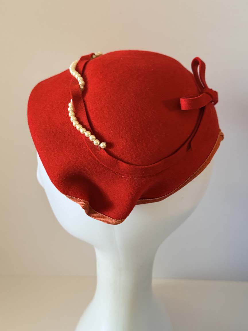 Vintage 1940s Glenover Red Wool Felt Tilt Hat Faux Pearl Swag Bow Trim Women's WWII Era Sculptural Millinery