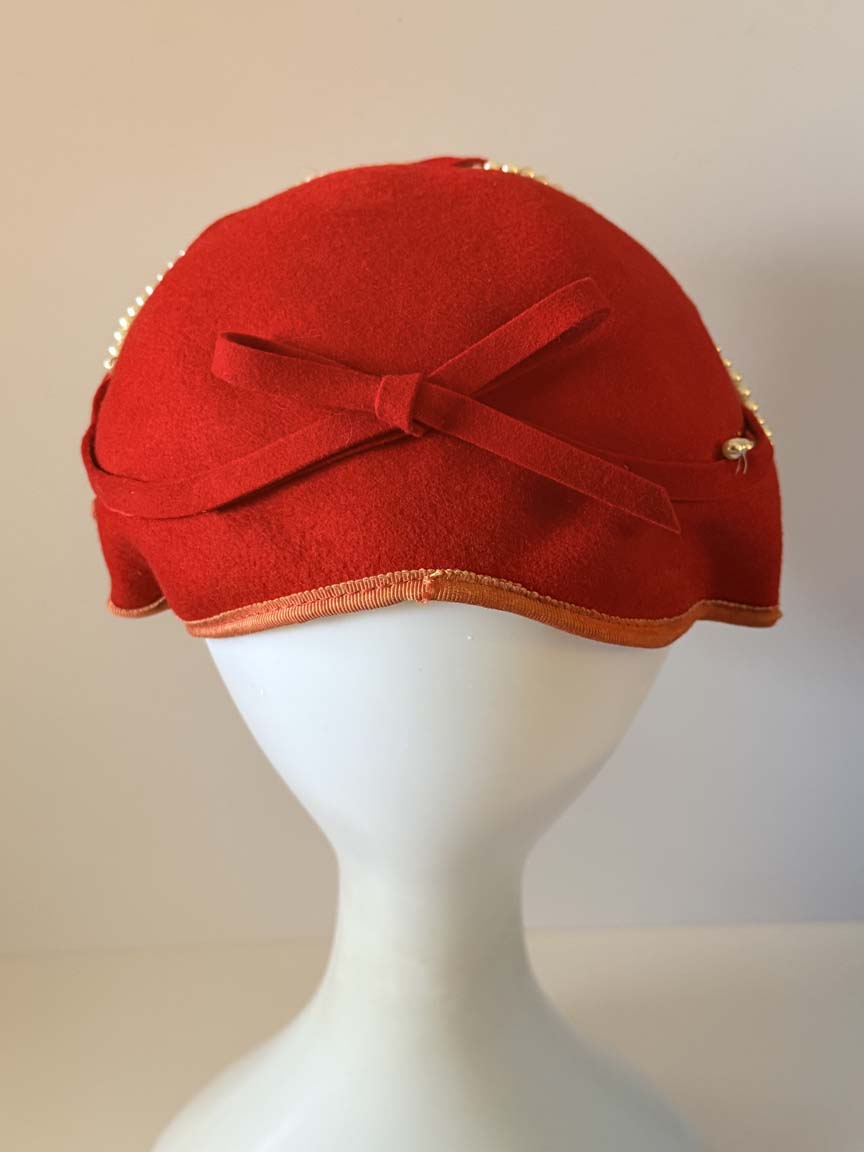 Vintage 1940s Glenover Red Wool Felt Tilt Hat Faux Pearl Swag Bow Trim Women's WWII Era Sculptural Millinery
