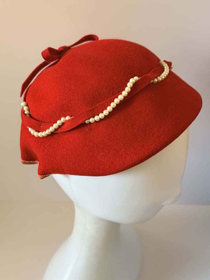 Vintage 1940s Glenover Red Wool Felt Tilt Hat Faux Pearl Swag Bow Trim Women's WWII Era Sculptural Millinery