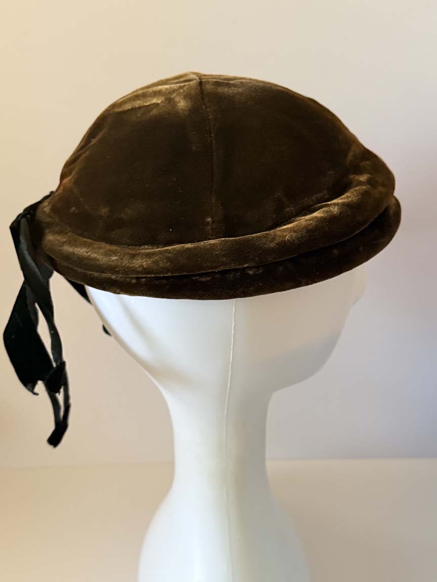Vintage 1940s Debsway Chocolate Brown Velvet Hat Black Bow Ribbon Streamers Women's WWII Era Tilt Hat Millinery