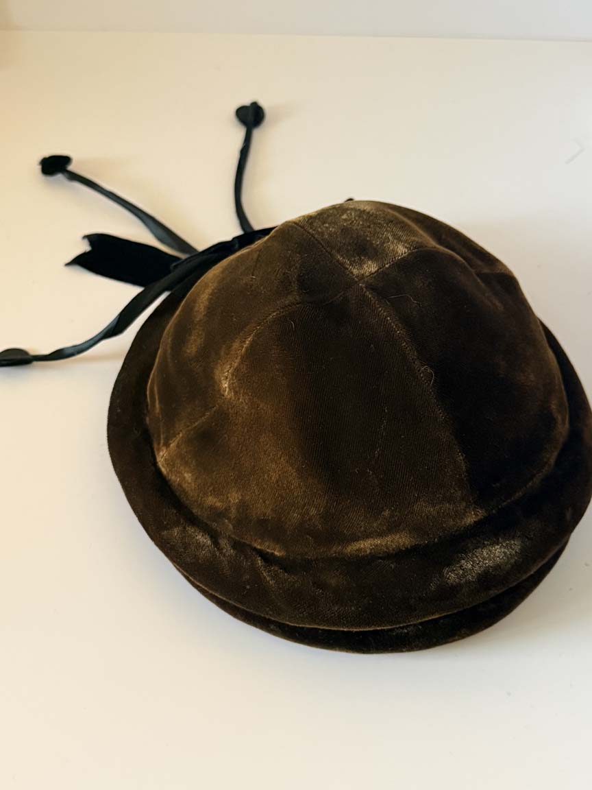 Vintage 1940s Debsway Chocolate Brown Velvet Hat Black Bow Ribbon Streamers Women's WWII Era Tilt Hat Millinery