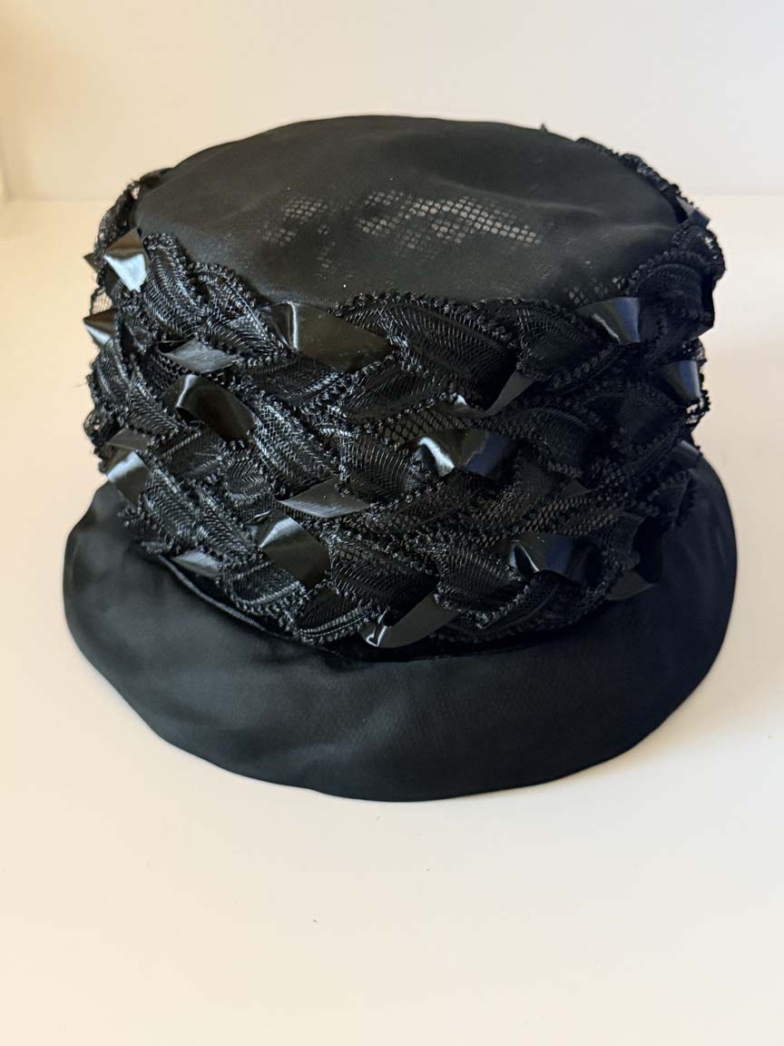 Vintage 1950s Black Lace Hat Satin Ribbon Woven Crown Wide Brim Women's Mid Century Cocktail Church Hat