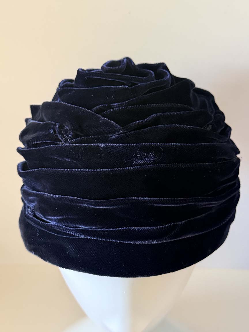 Vintage 1960s Dark Navy Blue Velvet Turban Hat Sculptural Draped Ribbon Toque Women's Mid Century Union Made Millinery