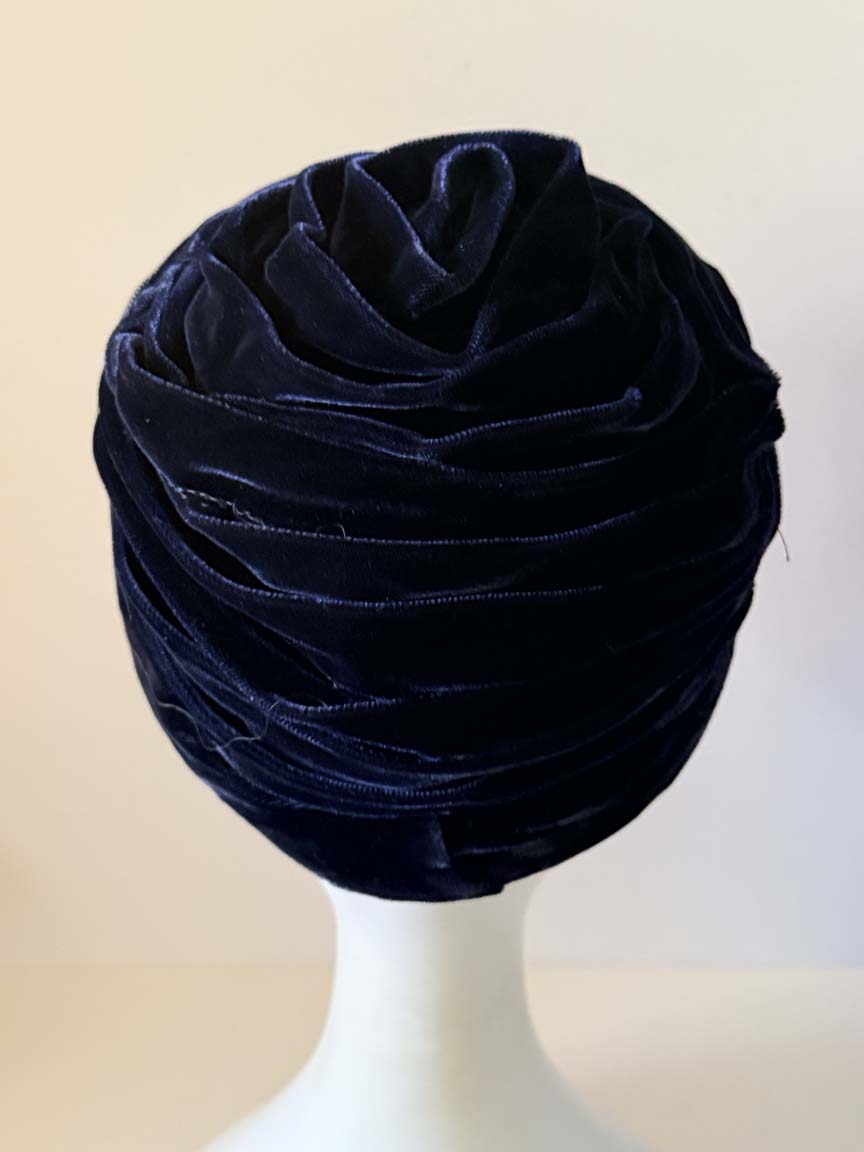 Vintage 1960s Dark Navy Blue Velvet Turban Hat Sculptural Draped Ribbon Toque Women's Mid Century Union Made Millinery