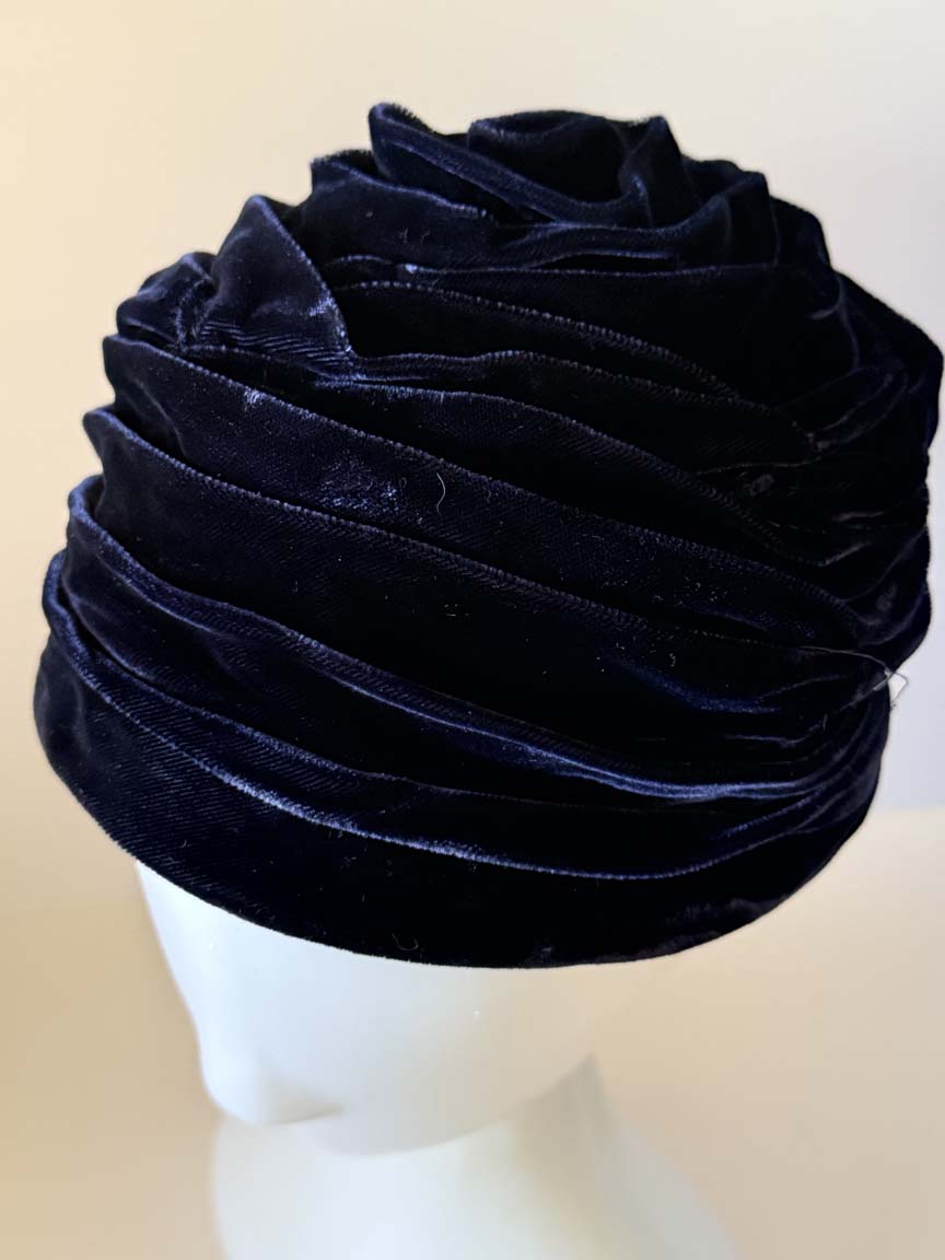 Vintage 1960s Dark Navy Blue Velvet Turban Hat Sculptural Draped Ribbon Toque Women's Mid Century Union Made Millinery