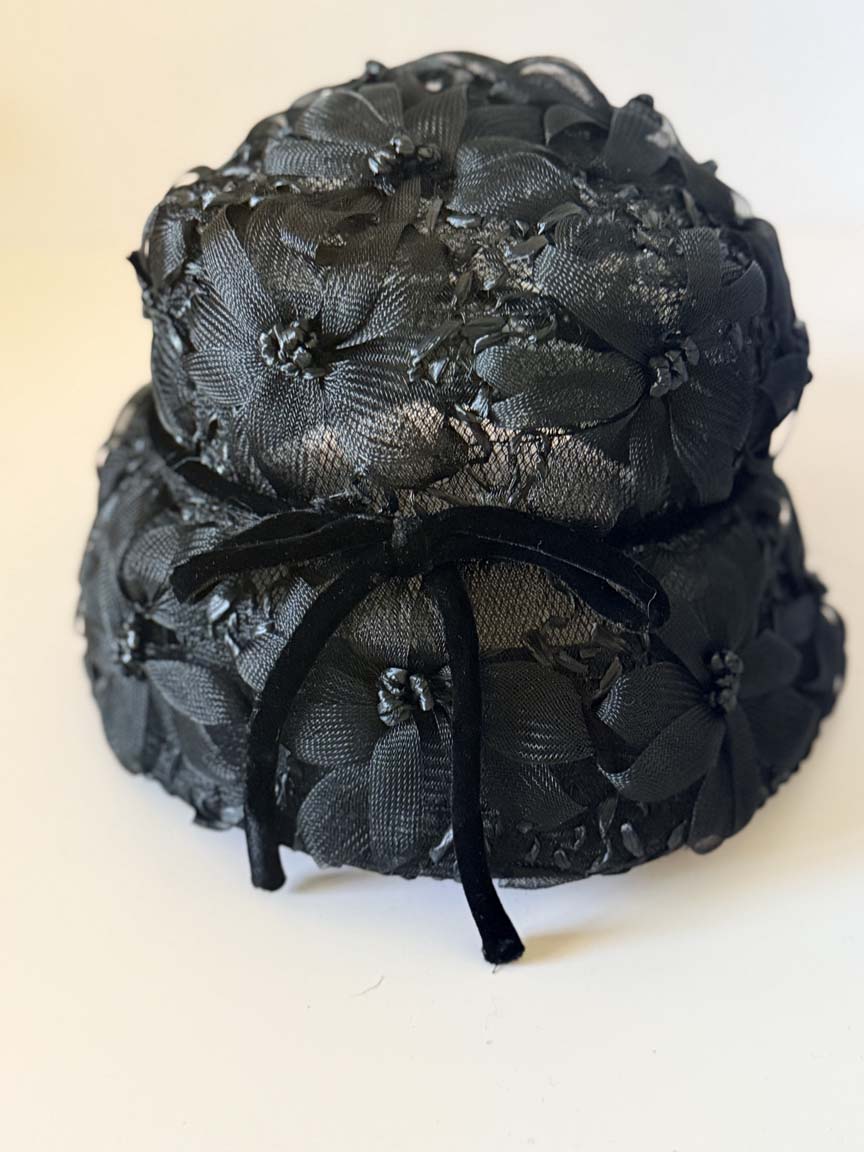 Vintage 1950s Pinehurst Black Floral Lace Cocktail Hat Velvet Bow High Crown Women's Formal Evening Millinery