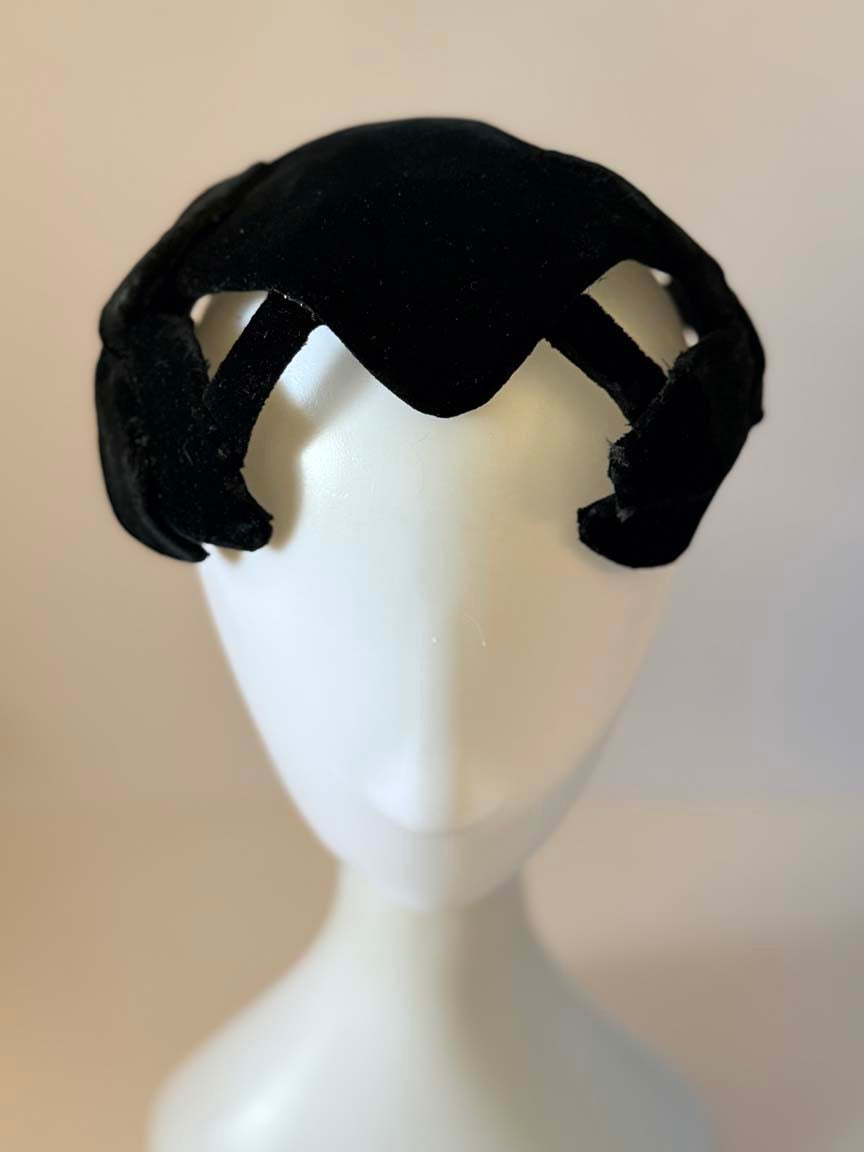 Vintage 1940s Black Velvet Half Hat Sculptural Openwork Cutout Cocktail Hat Women's WWII Era Evening Millinery