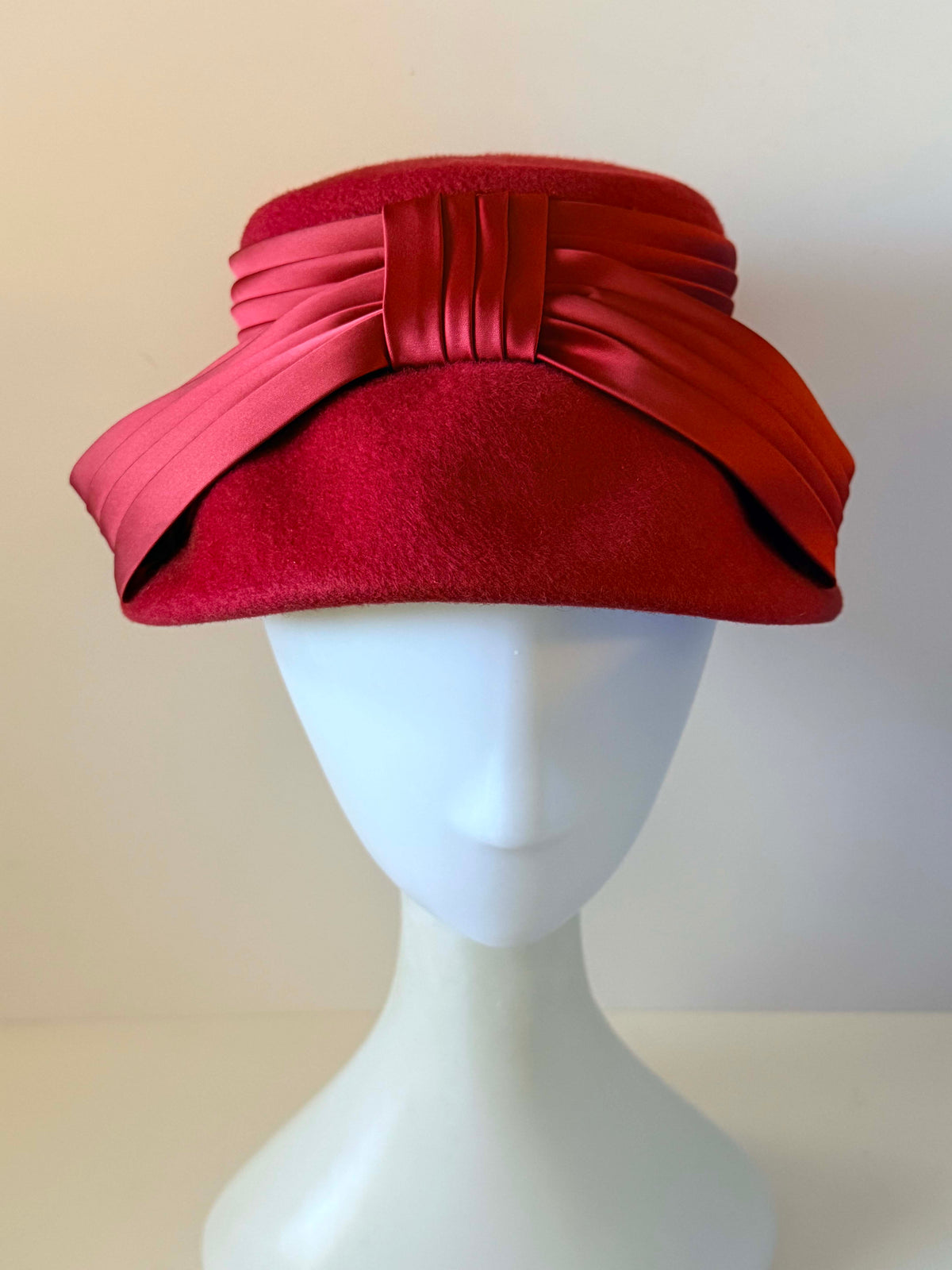 Vintage 1960s Red Wool Felt Cloche Hat Pleated Satin Bow Trim Women's Mid Century Mod Winter Hat