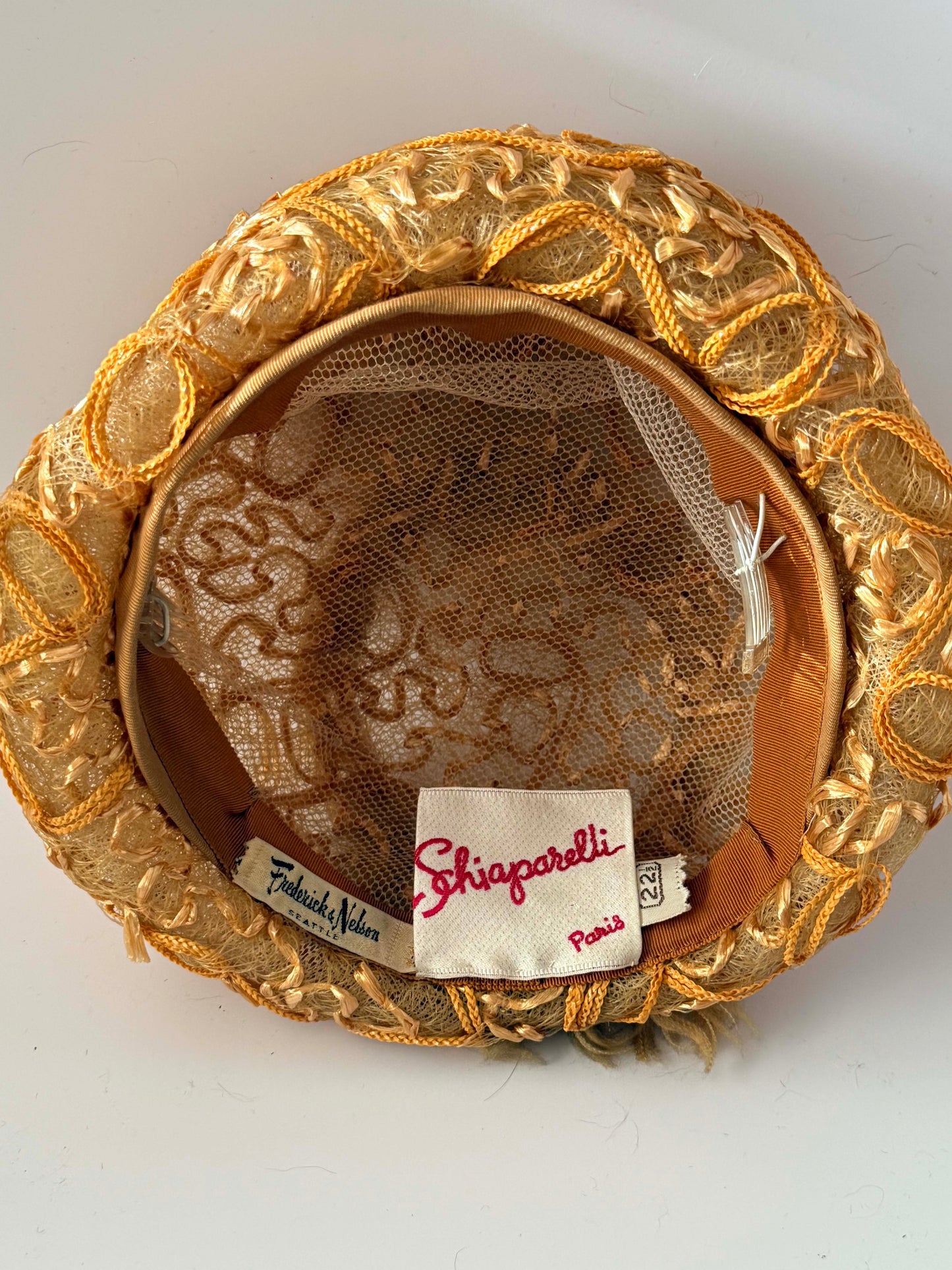 1950s Schiaparelli Paris Raffia Cocktail Hat – Sculptural Straw Pillbox – Couture Textured Hat – Vintage Designer Statement