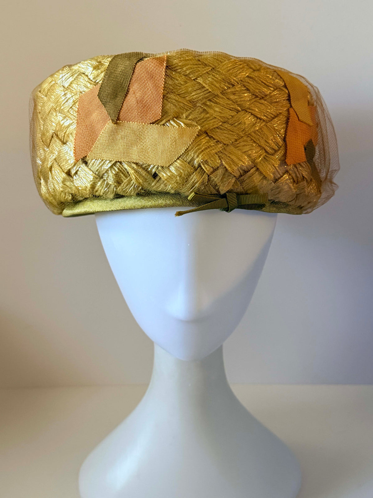 Vintage 1950s Juli-Kay Chicago Natural Straw Hat Abstract Ribbon Trim Veiling Women's Mid Century Millinery