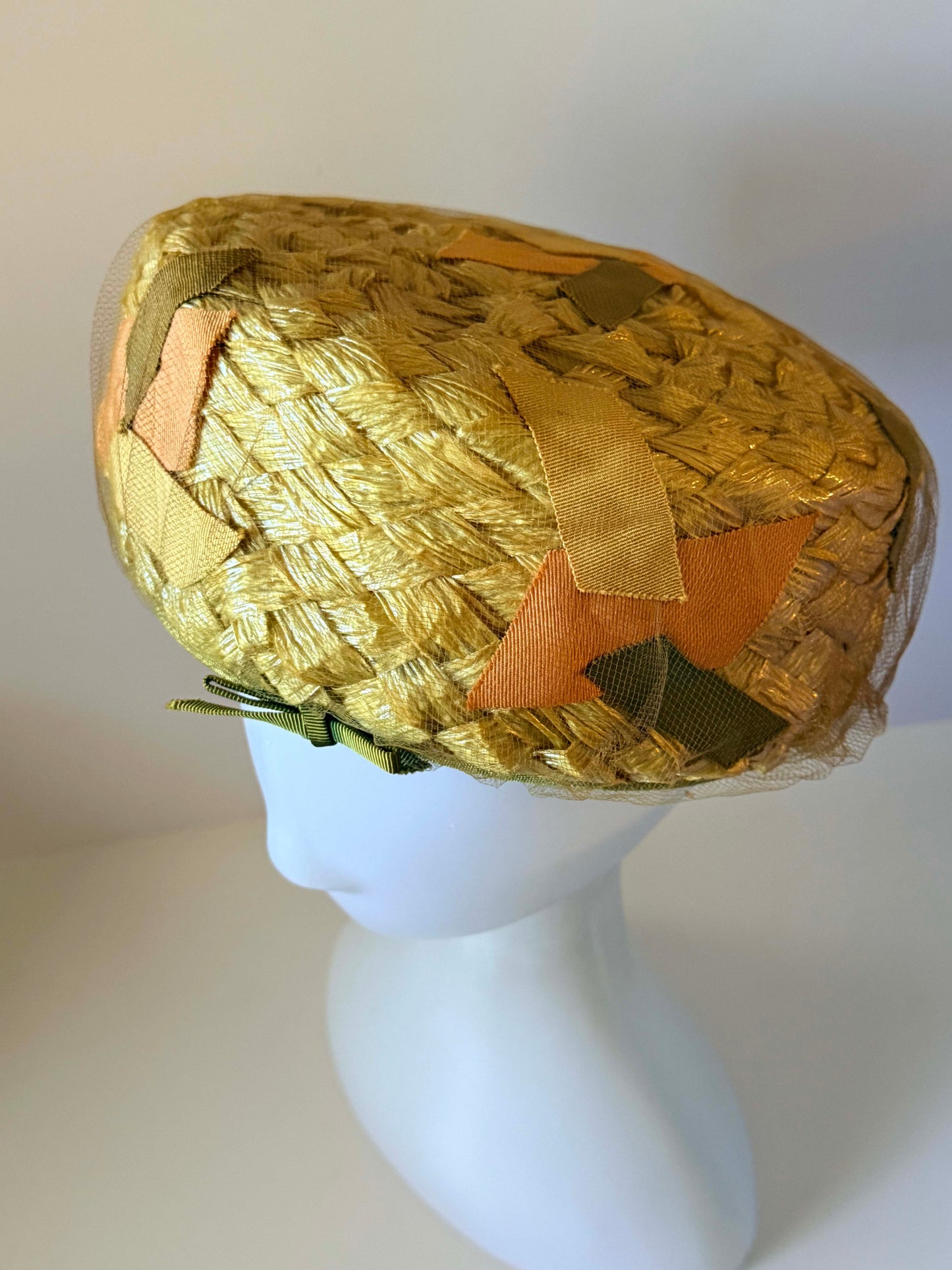 Vintage 1950s Juli-Kay Chicago Natural Straw Hat Abstract Ribbon Trim Veiling Women's Mid Century Millinery