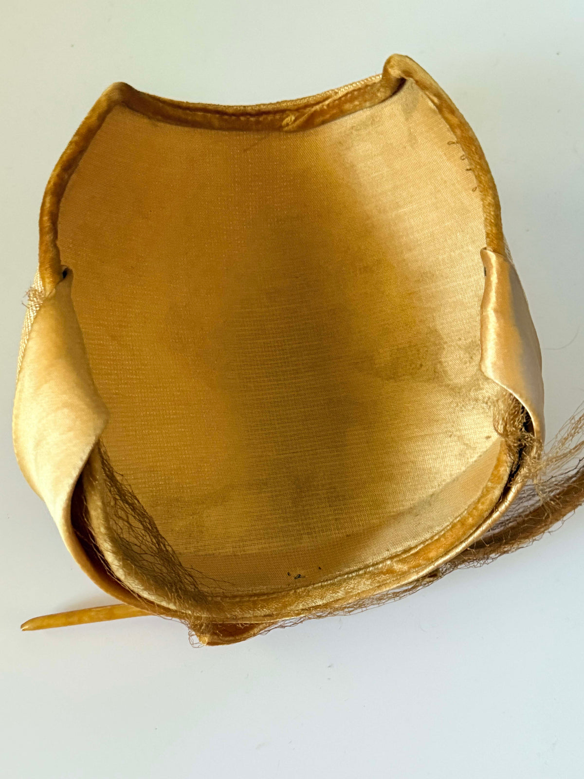 Vintage 1940s Champagne Gold Tilt Hat Sculptural Brim Bow Veil Women's WWII Era Cocktail Millinery