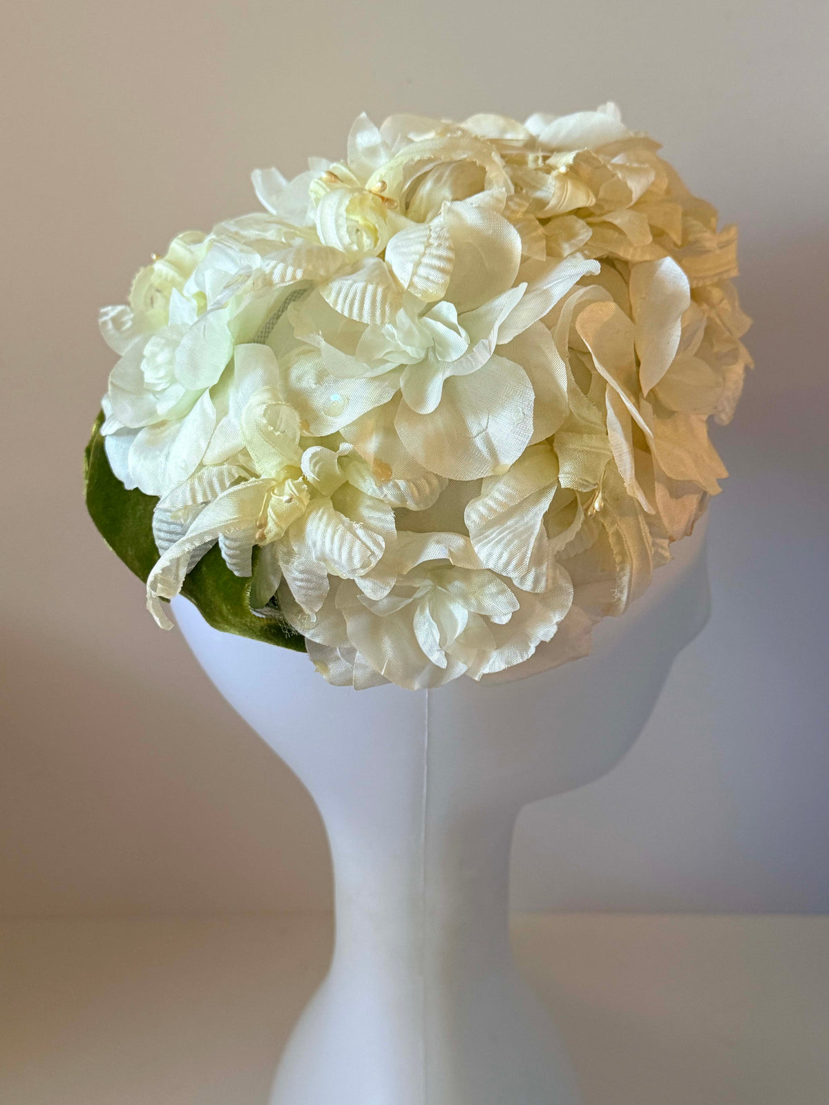 Vintage 1950s Ivory Floral Half Hat Satin Flowers Green Velvet Frame Bridal Wedding Cocktail Women's Mid Century Millinery