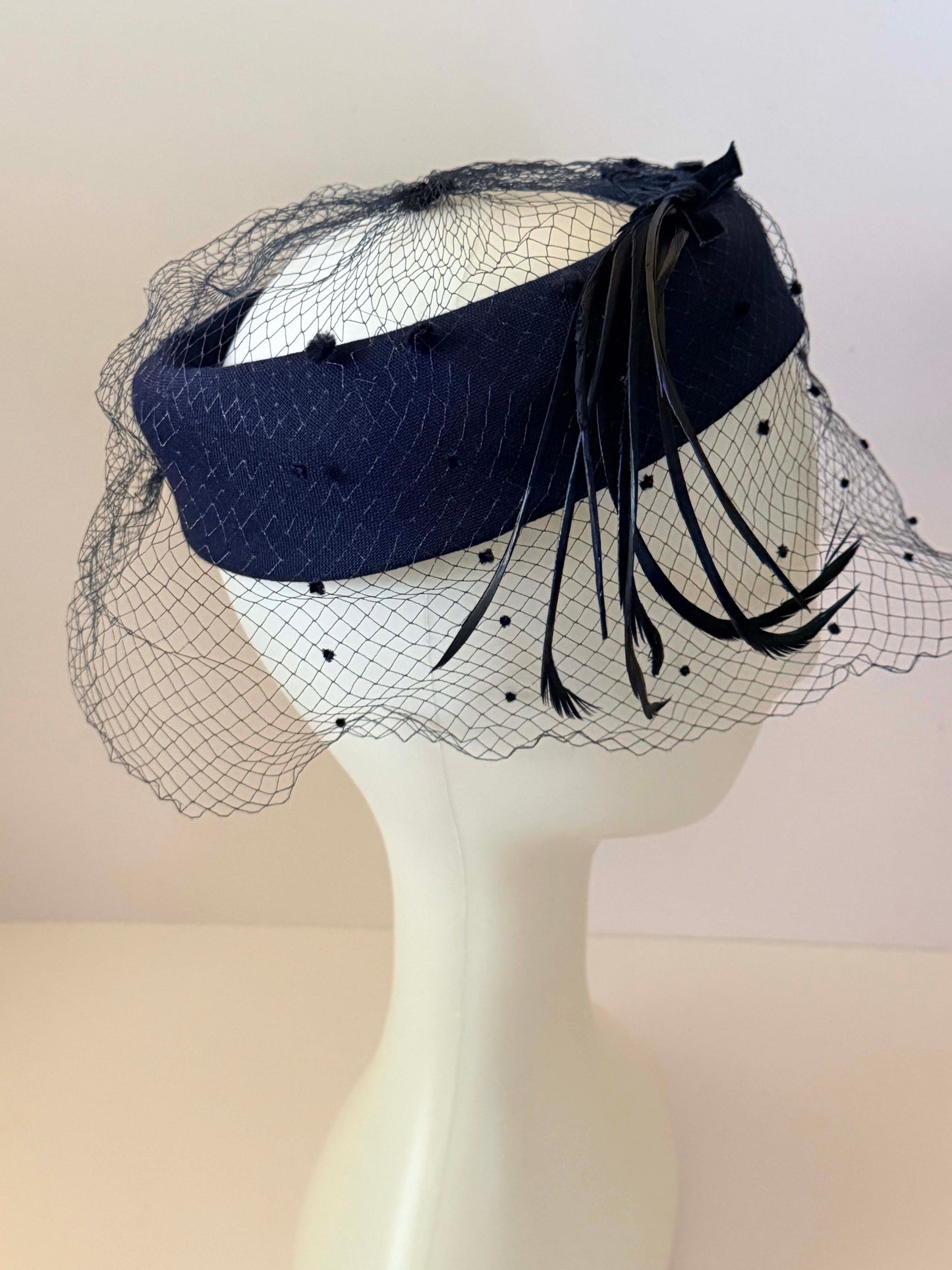 1950s Dark Navy Veiled Cocktail Hat – Feather Accent Fascinator