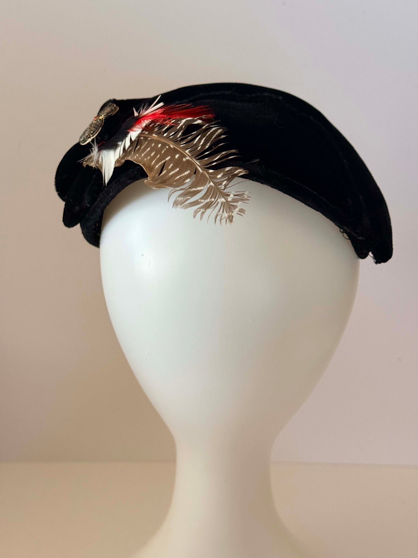 1940s–1950s Black Velvet Cocktail Hat – Feather & Rhinestone Floral Accent Mid Century Draped Tilt Hat