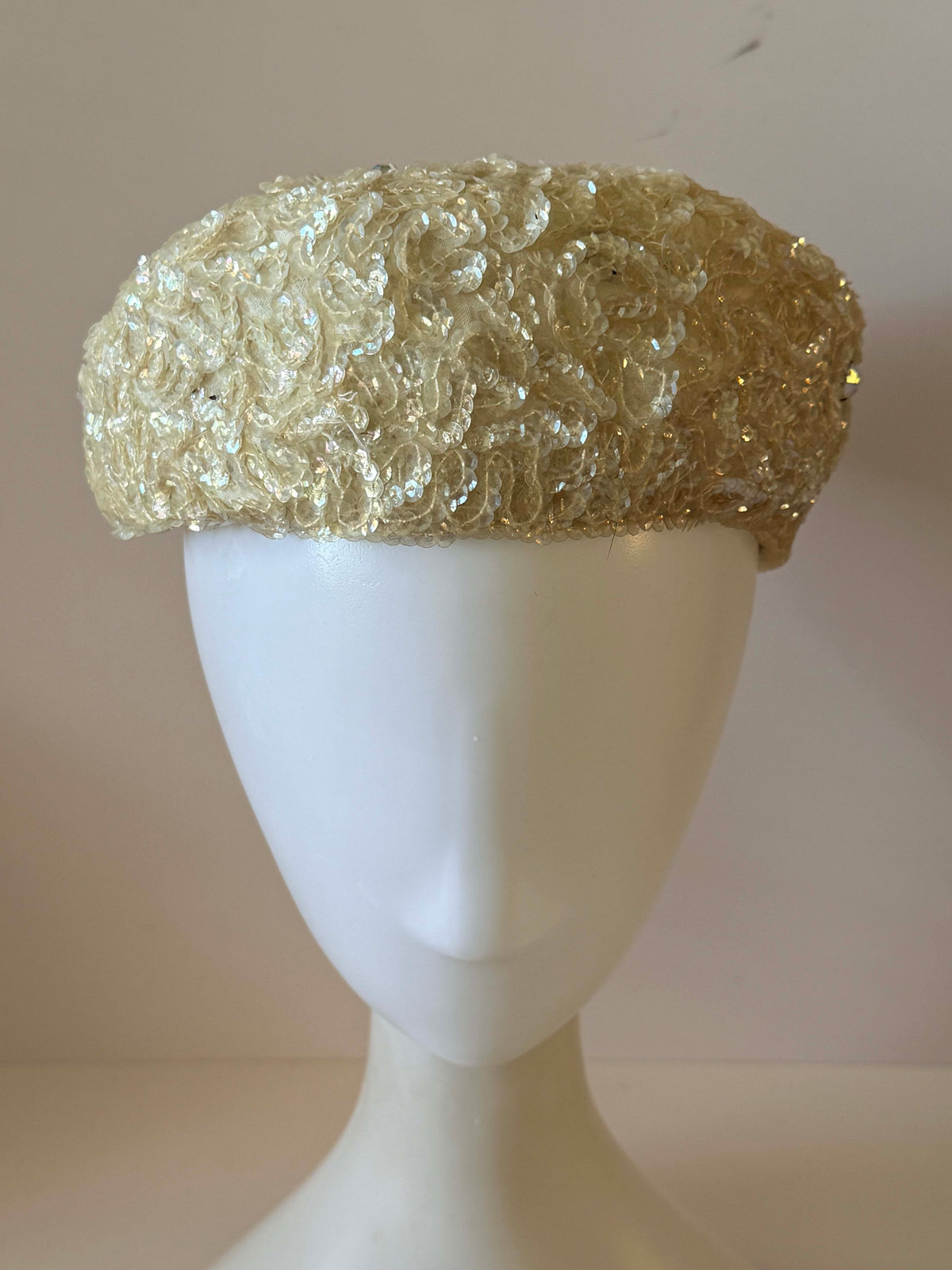 Vintage 1950s Kaufmann's Pittsburgh Ivory Sequin Pillbox Hat Iridescent Rhinestone Bridal Wedding Cocktail Millinery