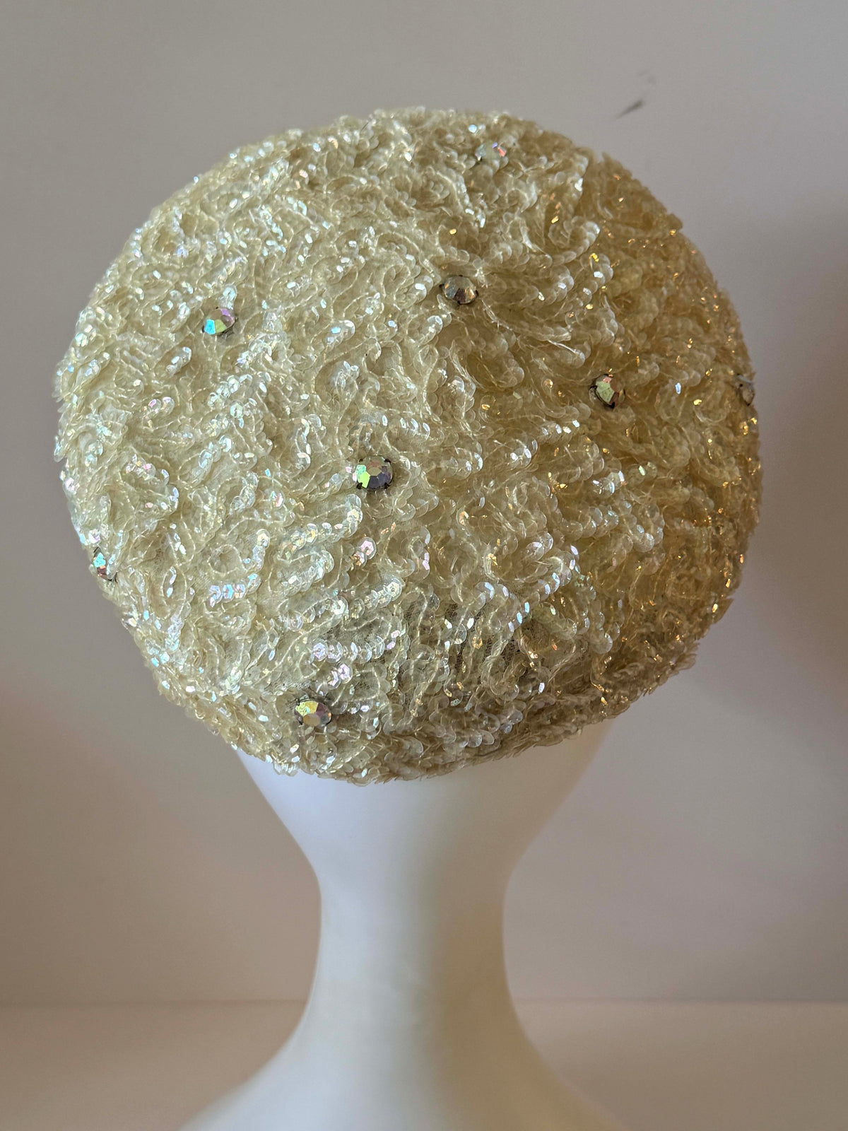 Vintage 1950s Kaufmann's Pittsburgh Ivory Sequin Pillbox Hat Iridescent Rhinestone Bridal Wedding Cocktail Millinery