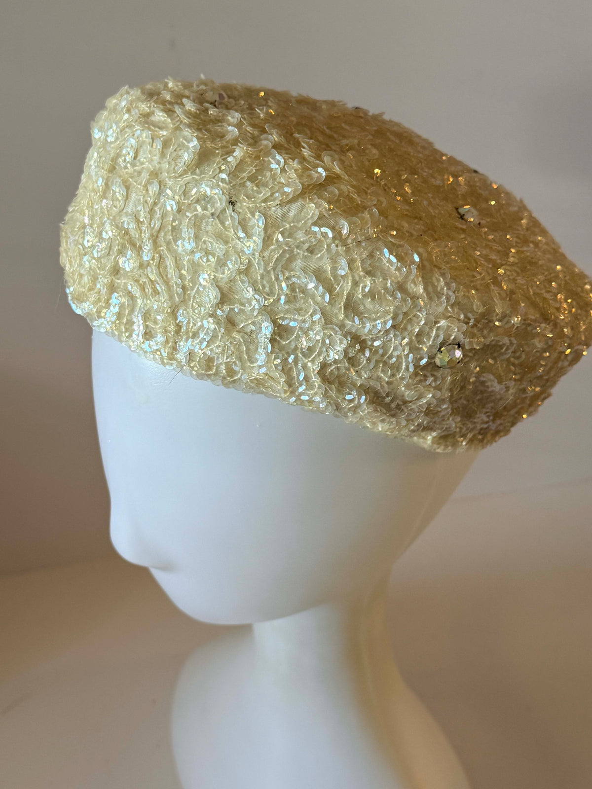 Vintage 1950s Kaufmann's Pittsburgh Ivory Sequin Pillbox Hat Iridescent Rhinestone Bridal Wedding Cocktail Millinery